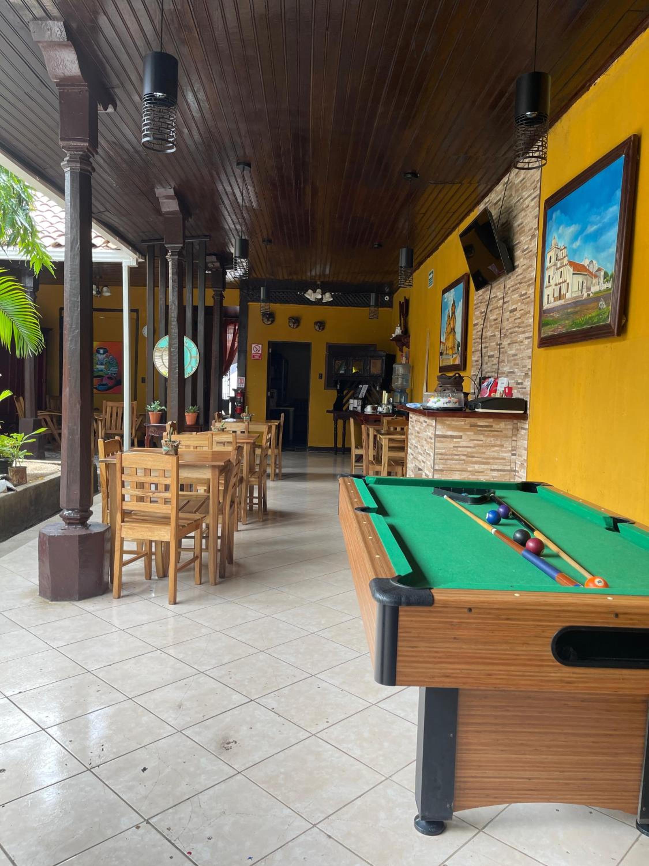 Madroño Hostel