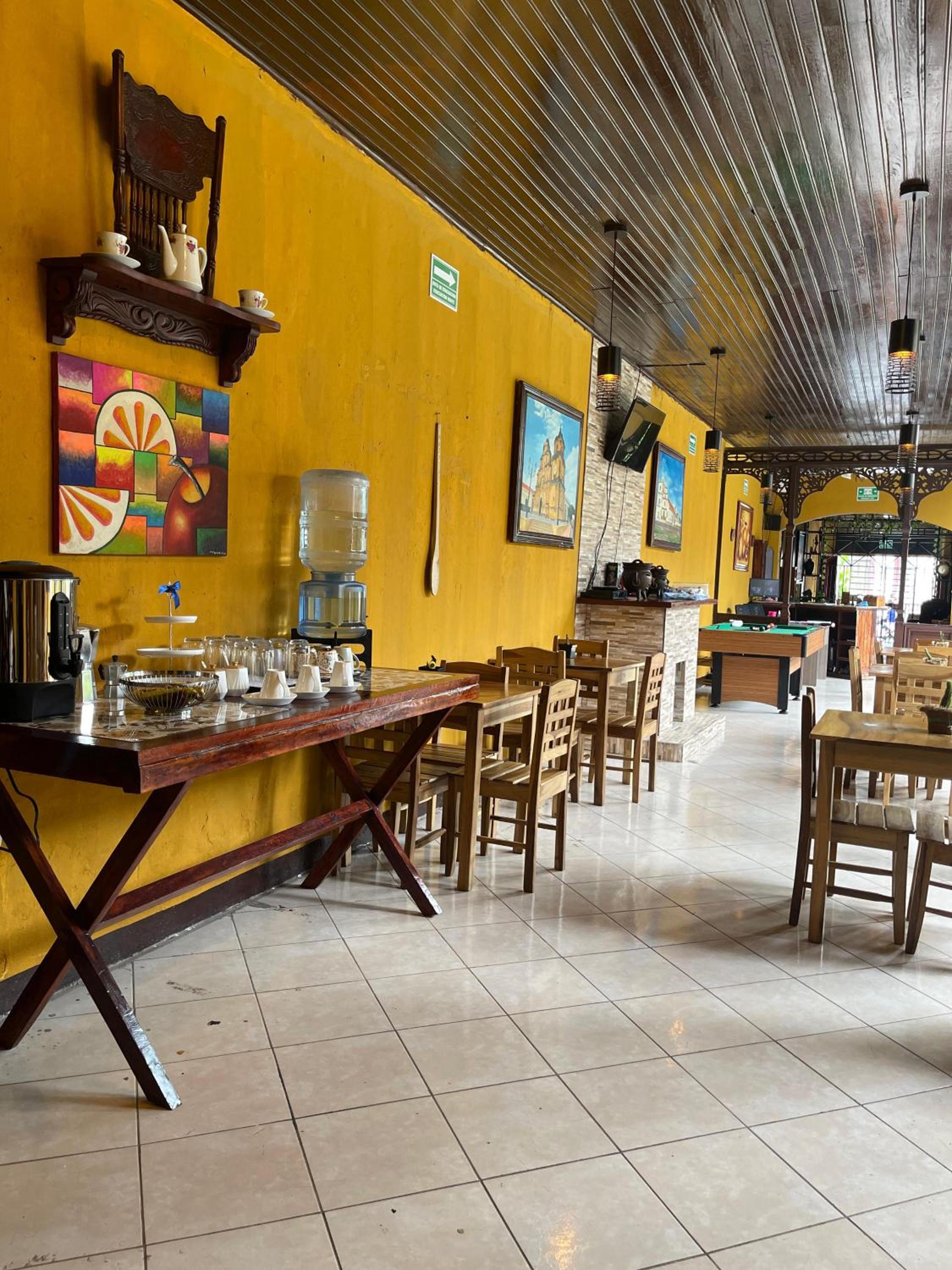 Madroño Hostel