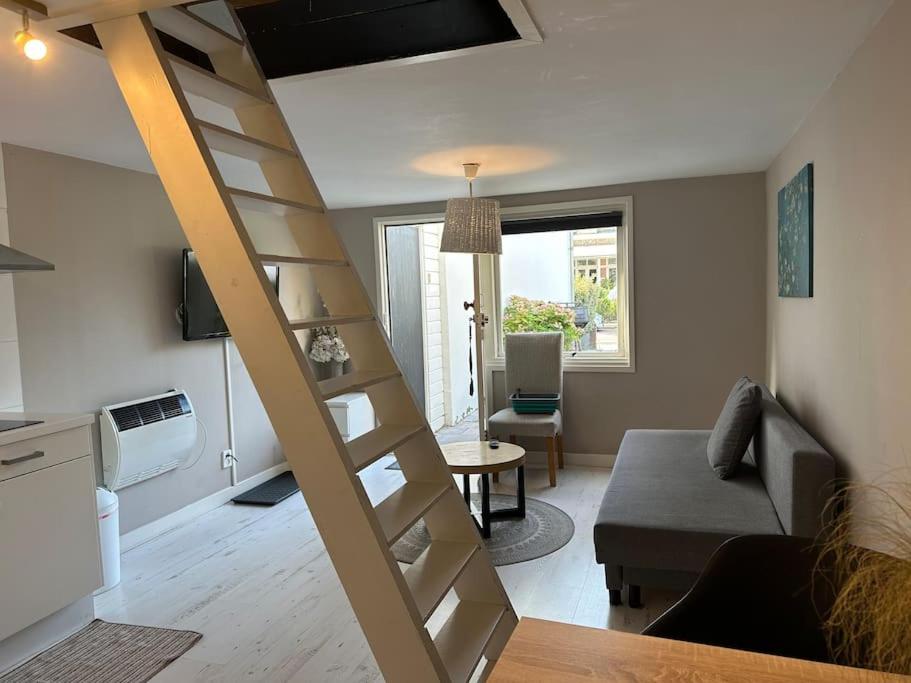 Garden house, Free parking