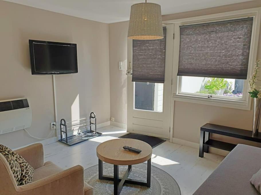 Garden house, Free parking