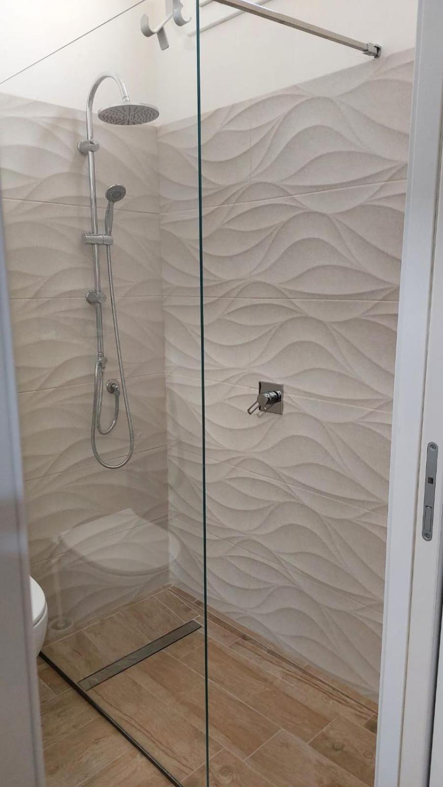 Surf&Fly - Room in Villa