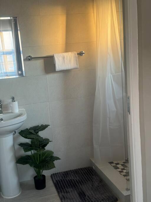 Motswedi Place Apartment N1