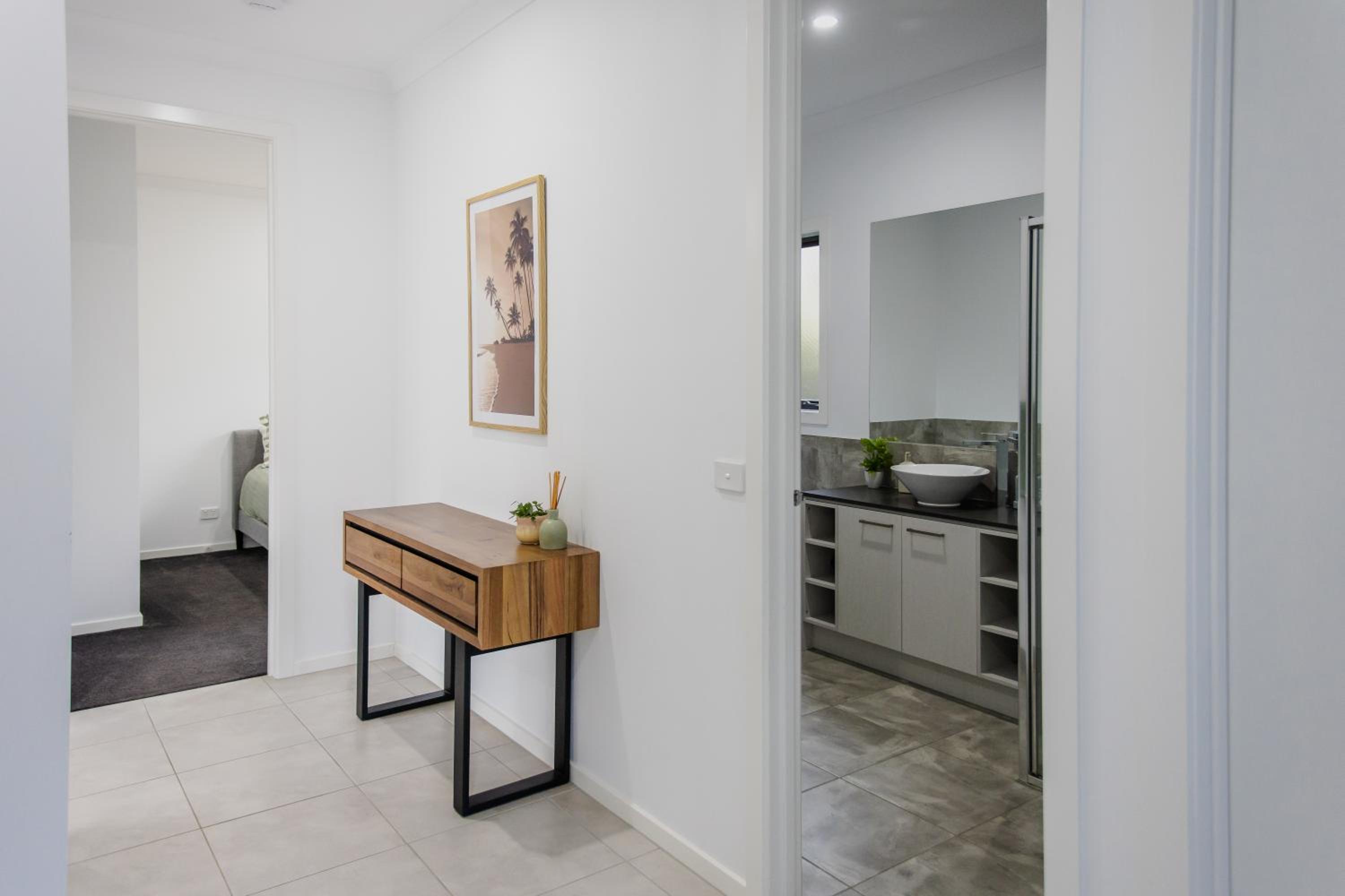 Coasty HEATED pool pet friendly home theatre 4 bedroom sleeping 8 Close to Barwon Heads Torquay Geelong Golf and Wedding venues