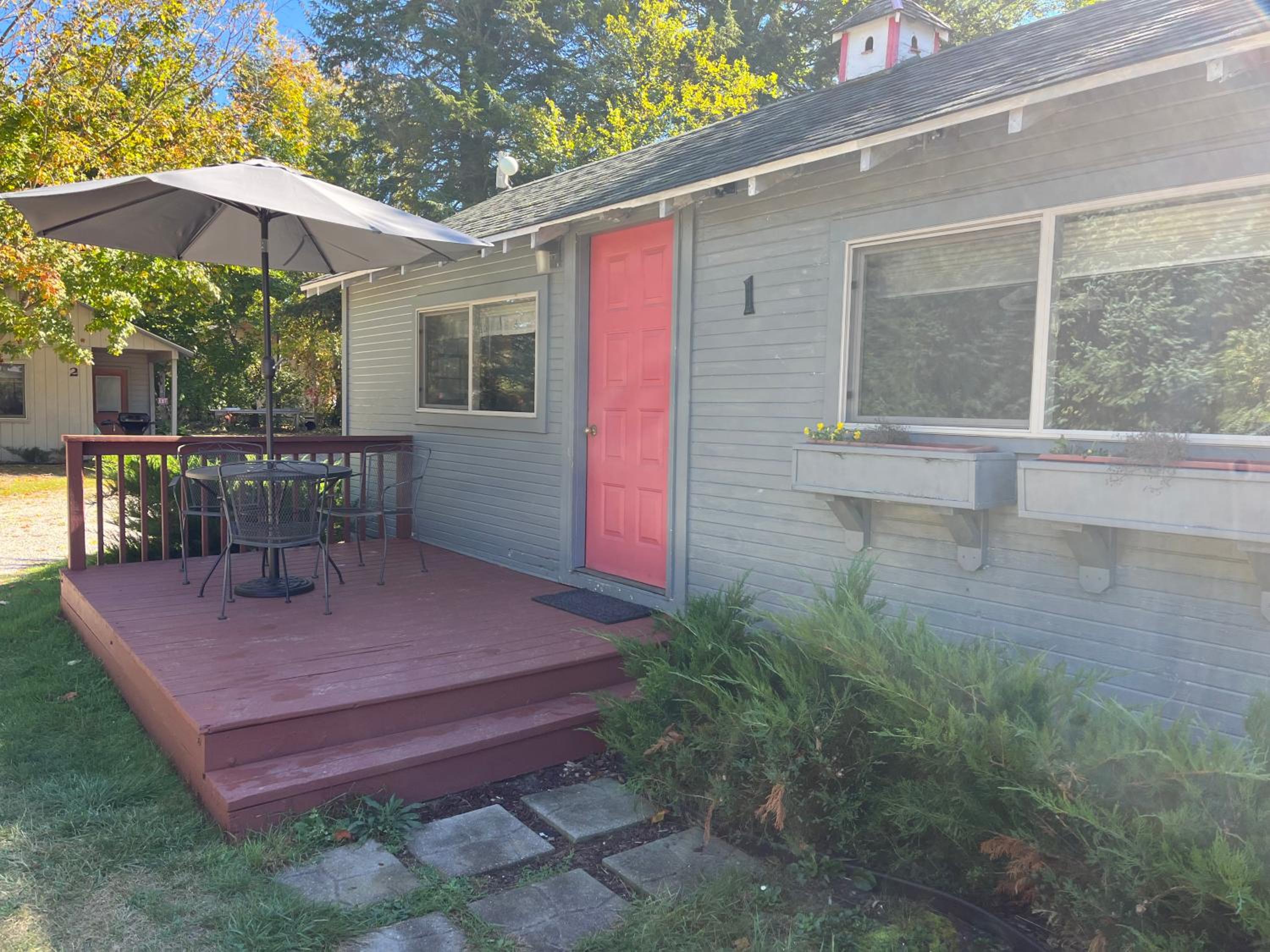 Sleeping Bear Riverside Cabins