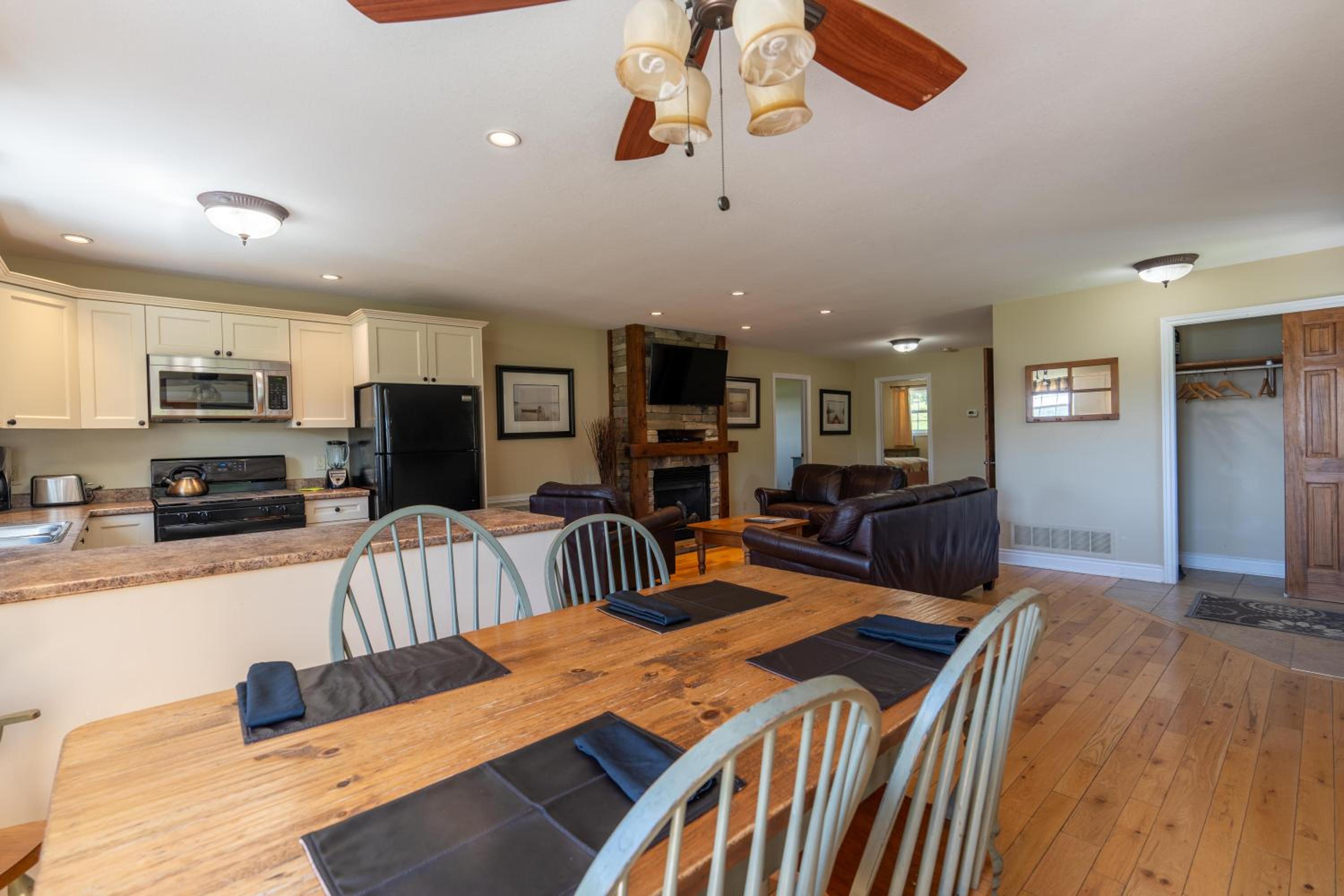 Huntsville Vacations - Blue Water Acres - Property Image 8