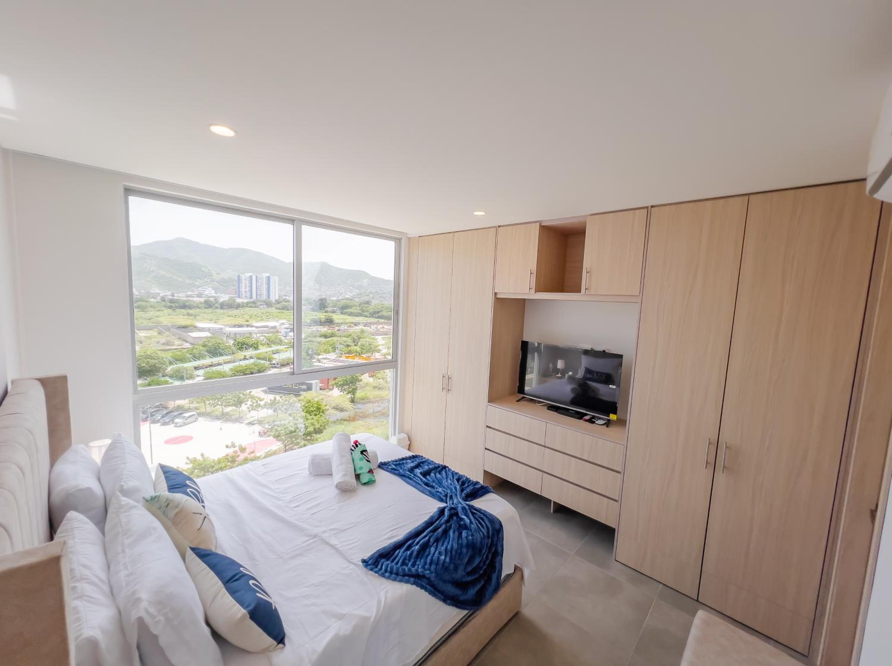 Salguero suite 714