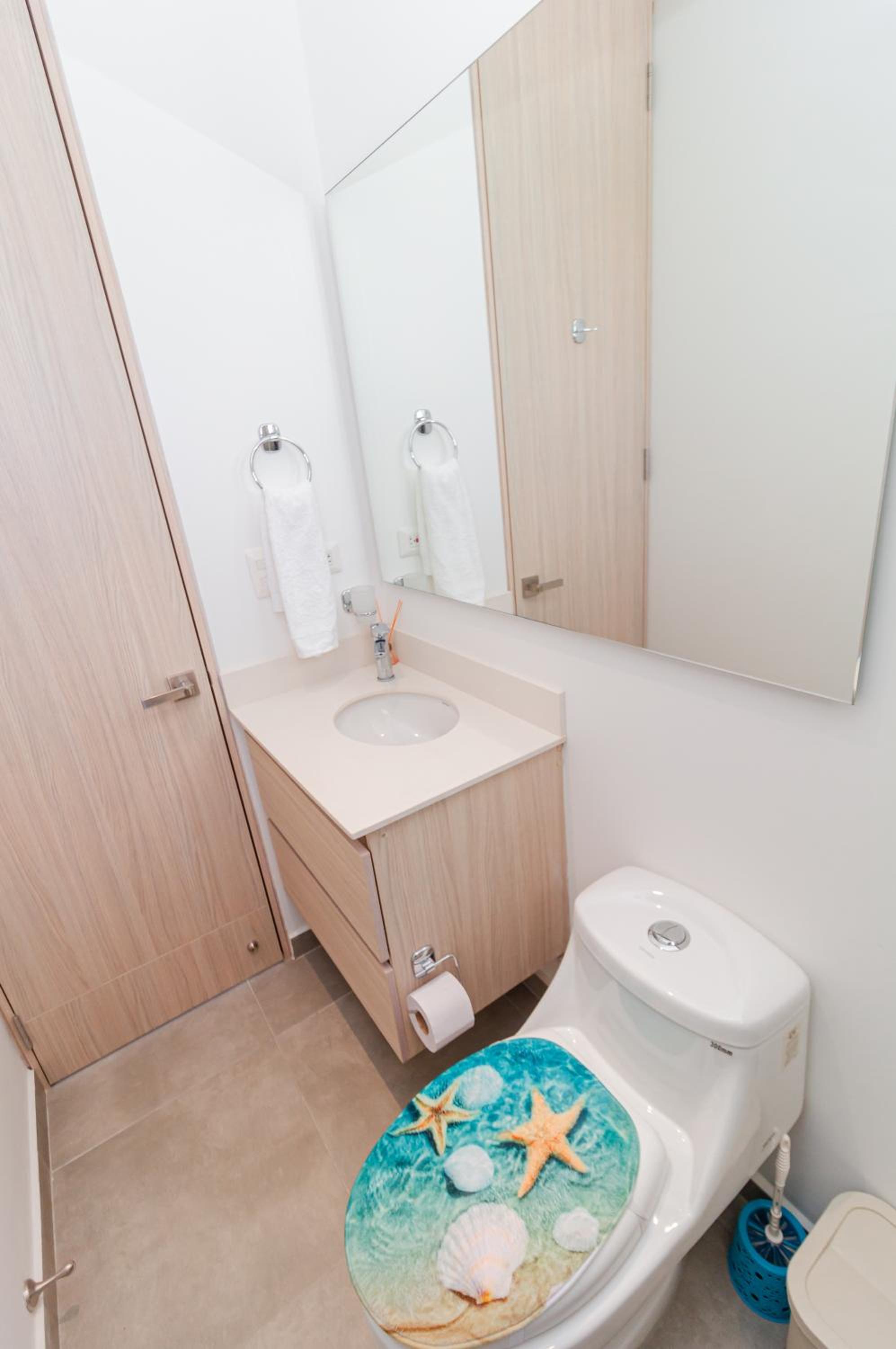 Salguero suite 714