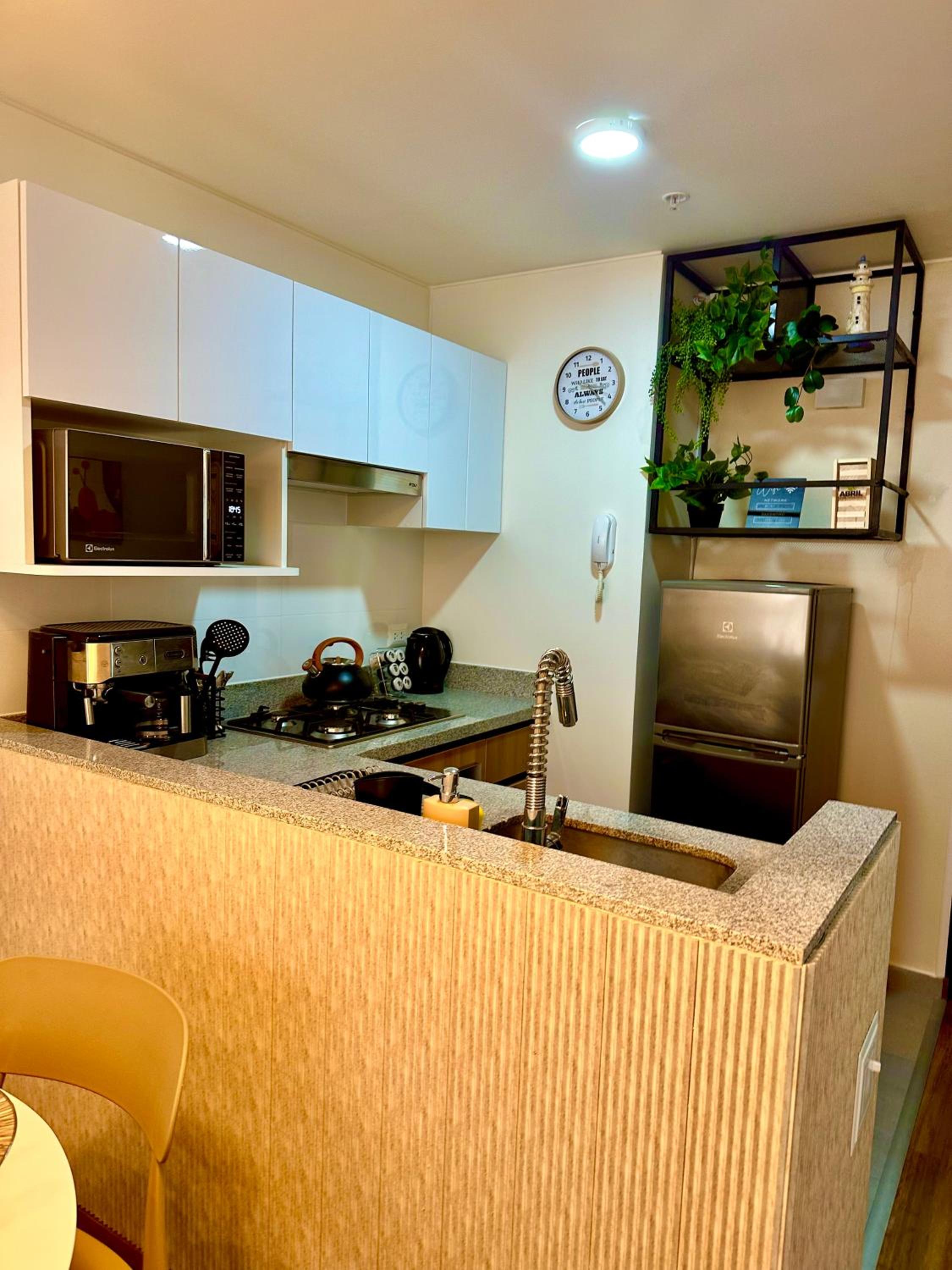 San Isidro, lindo depa , 2tv wifi, piscina, lavanderia view 5