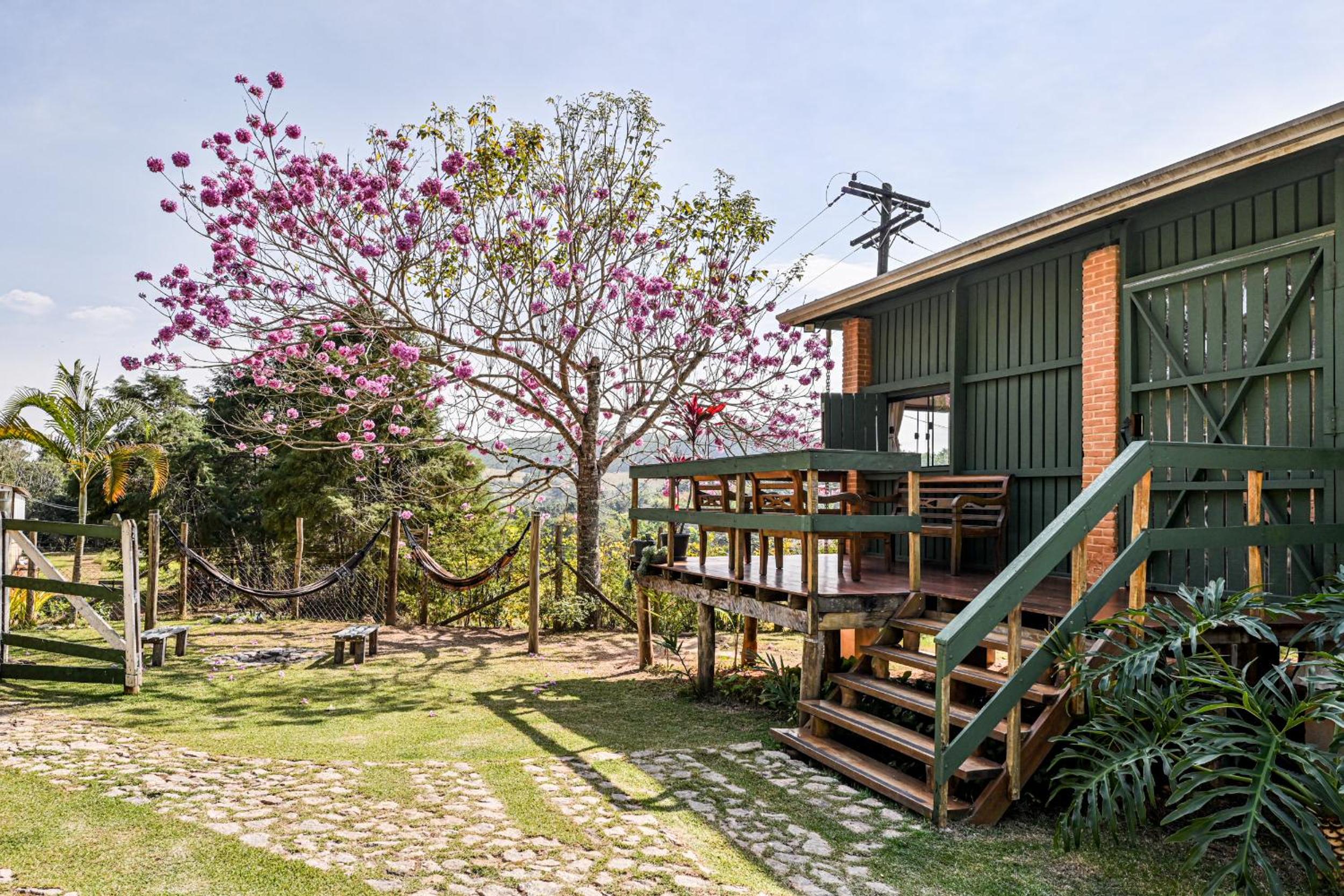 Casa Celeiro - Refugio Pet-Friendly perto de SP e SJC