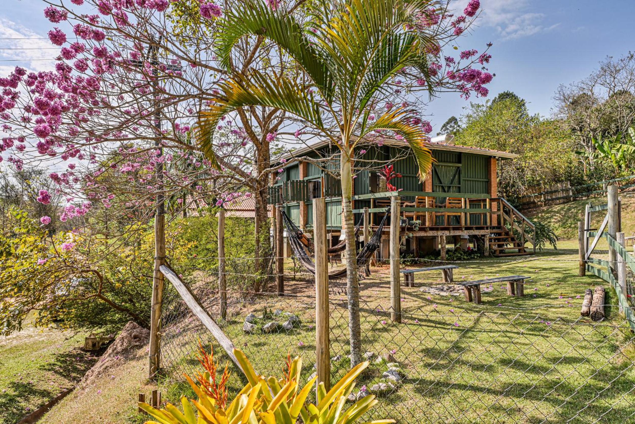 Casa Celeiro - Refugio Pet-Friendly perto de SP e SJC