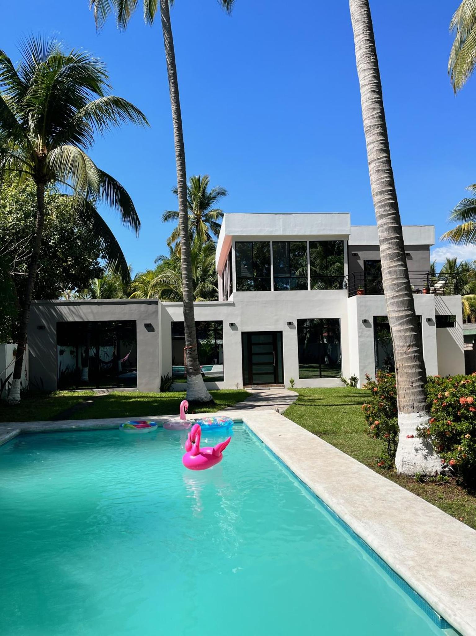 Private Beach side Villa - Playa San Diego view 4