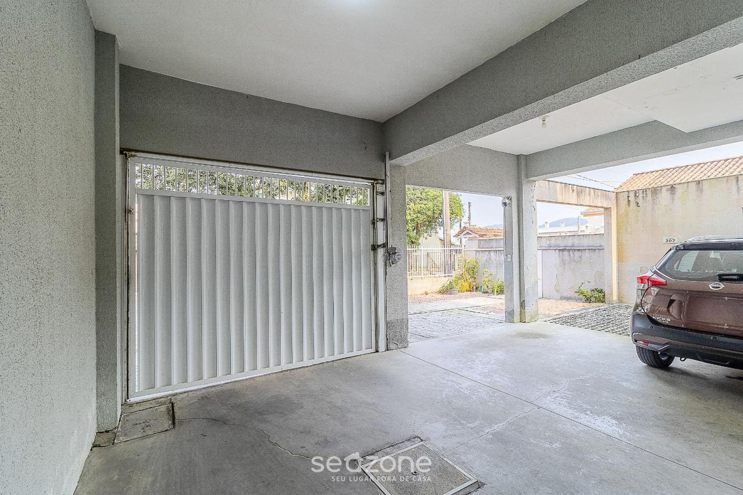Apartamento a 500m Praia de Bombas EBJ302