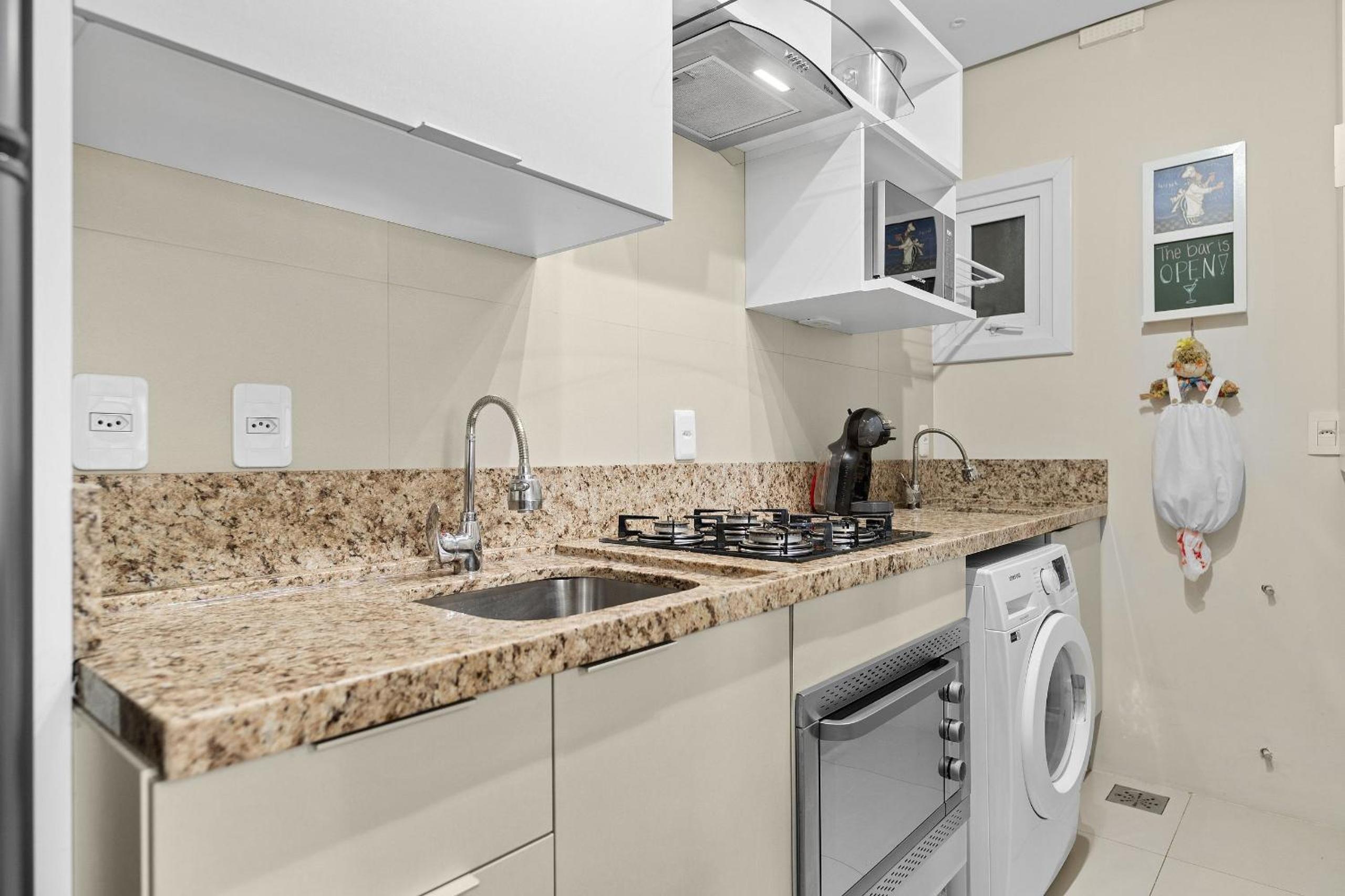 Loft com varanda p/ nascer do sol by Achei Gramado