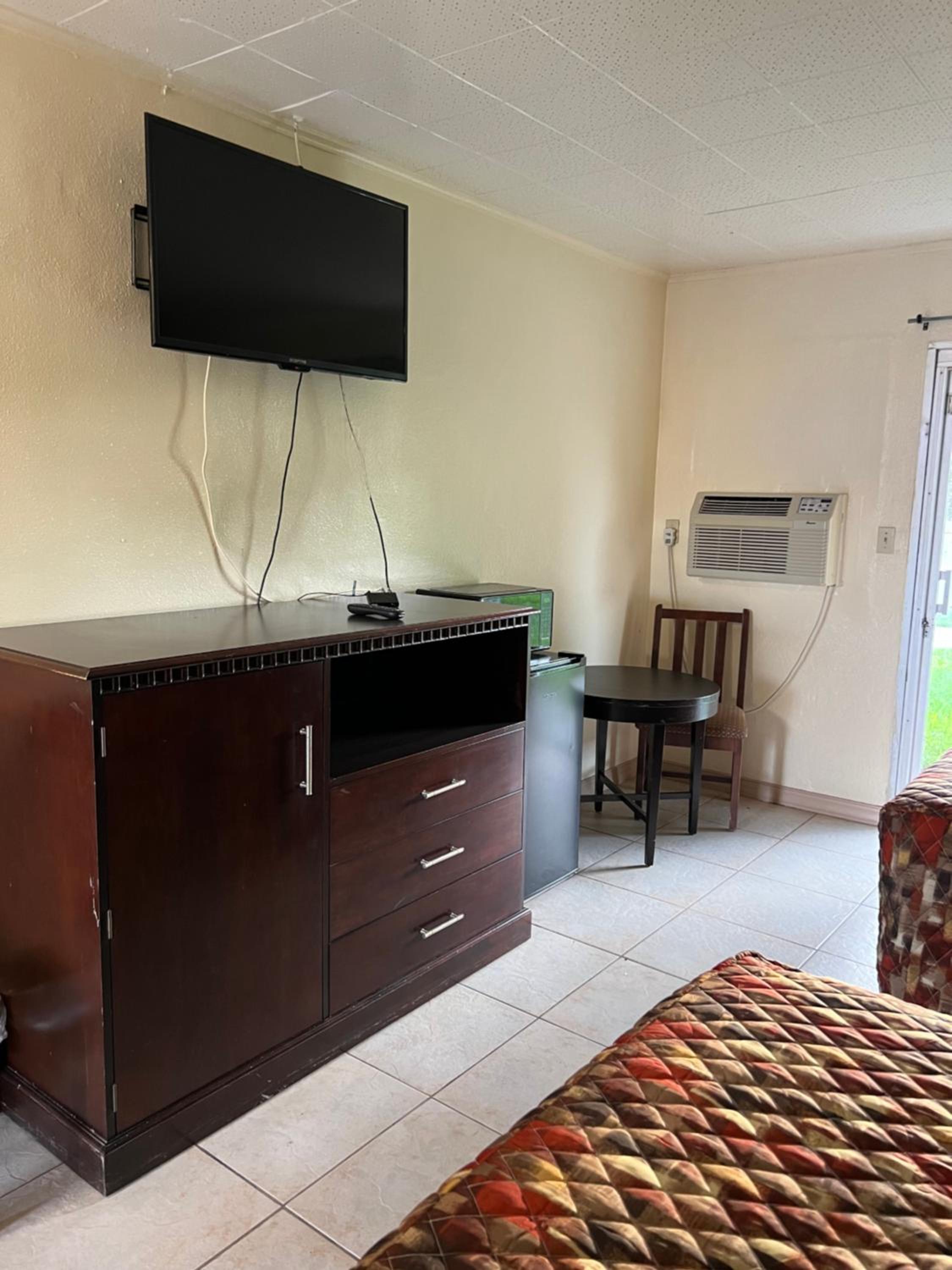 Budget Inn