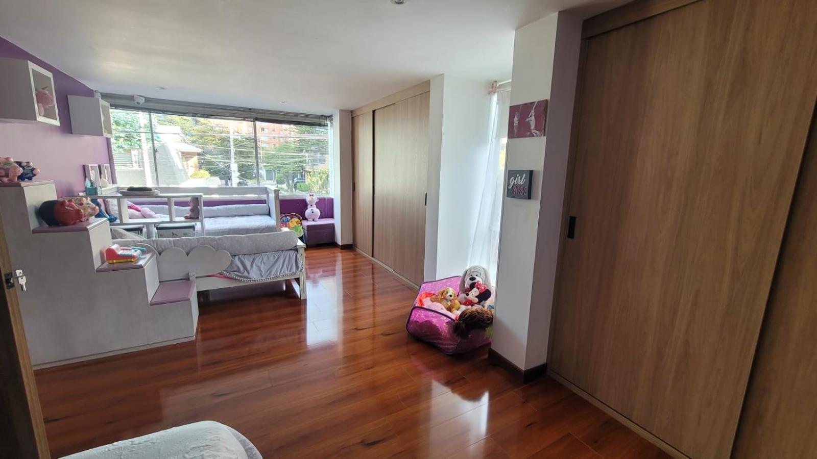 Moderna casa en zona céntrica