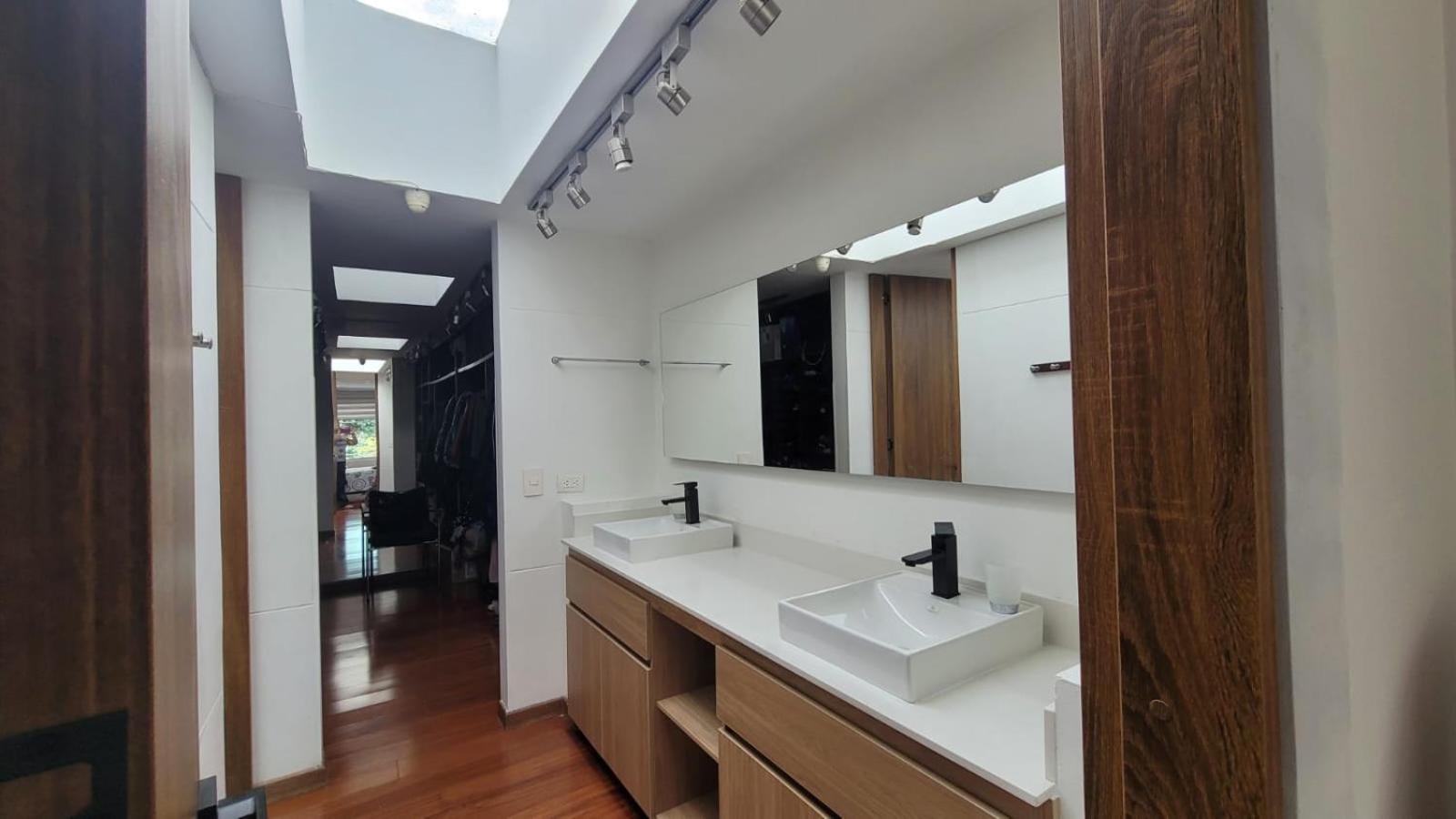 Moderna casa en zona céntrica