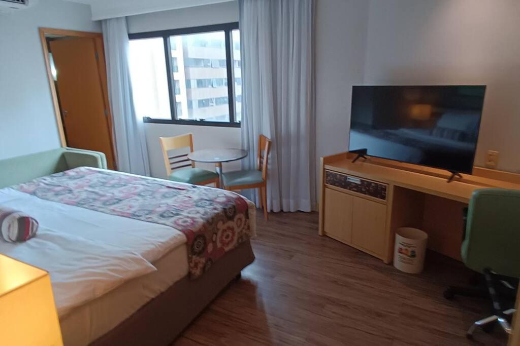 803 - Flat em hotel de alto-padrão centro de BSB