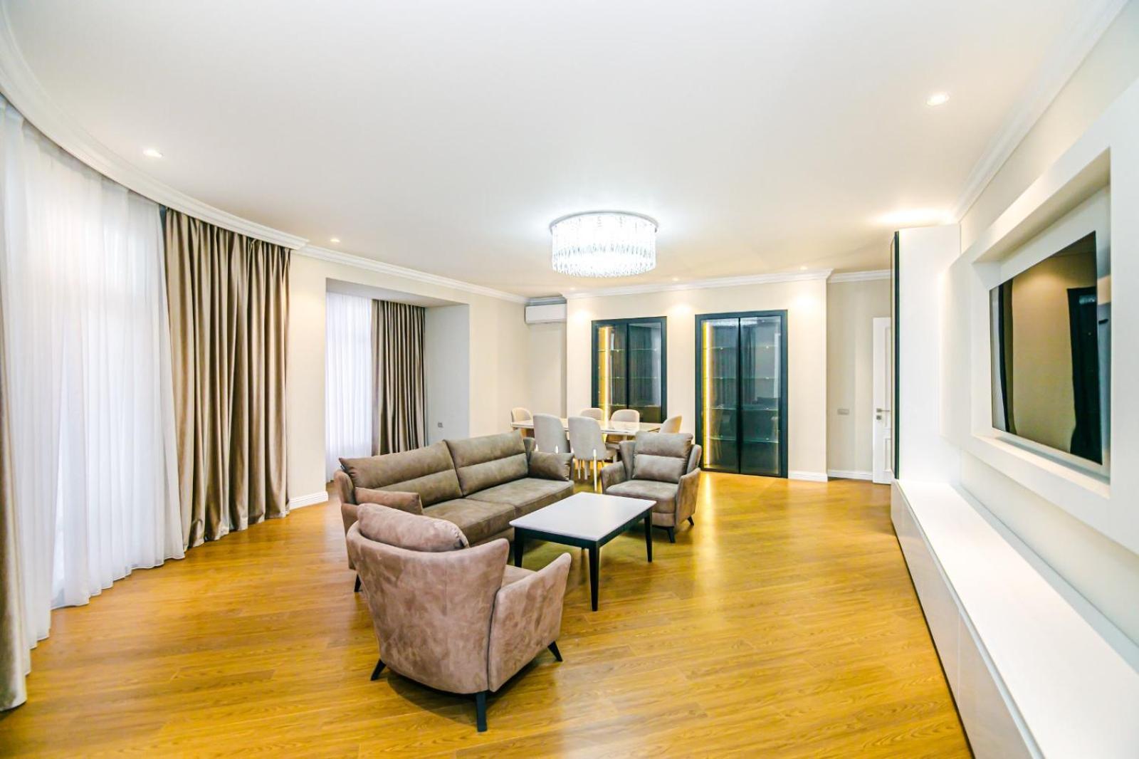 VIP Apartment Ferrari 83