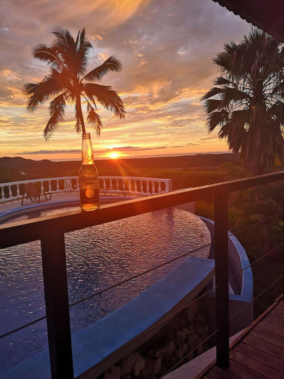 Casita Rick with Sea View and Mono Tamarindo, Guanacaste