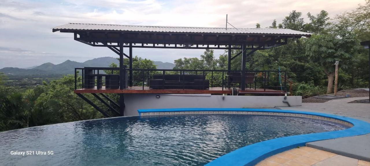 Casita Rick with Sea View and Mono Tamarindo, Guanacaste