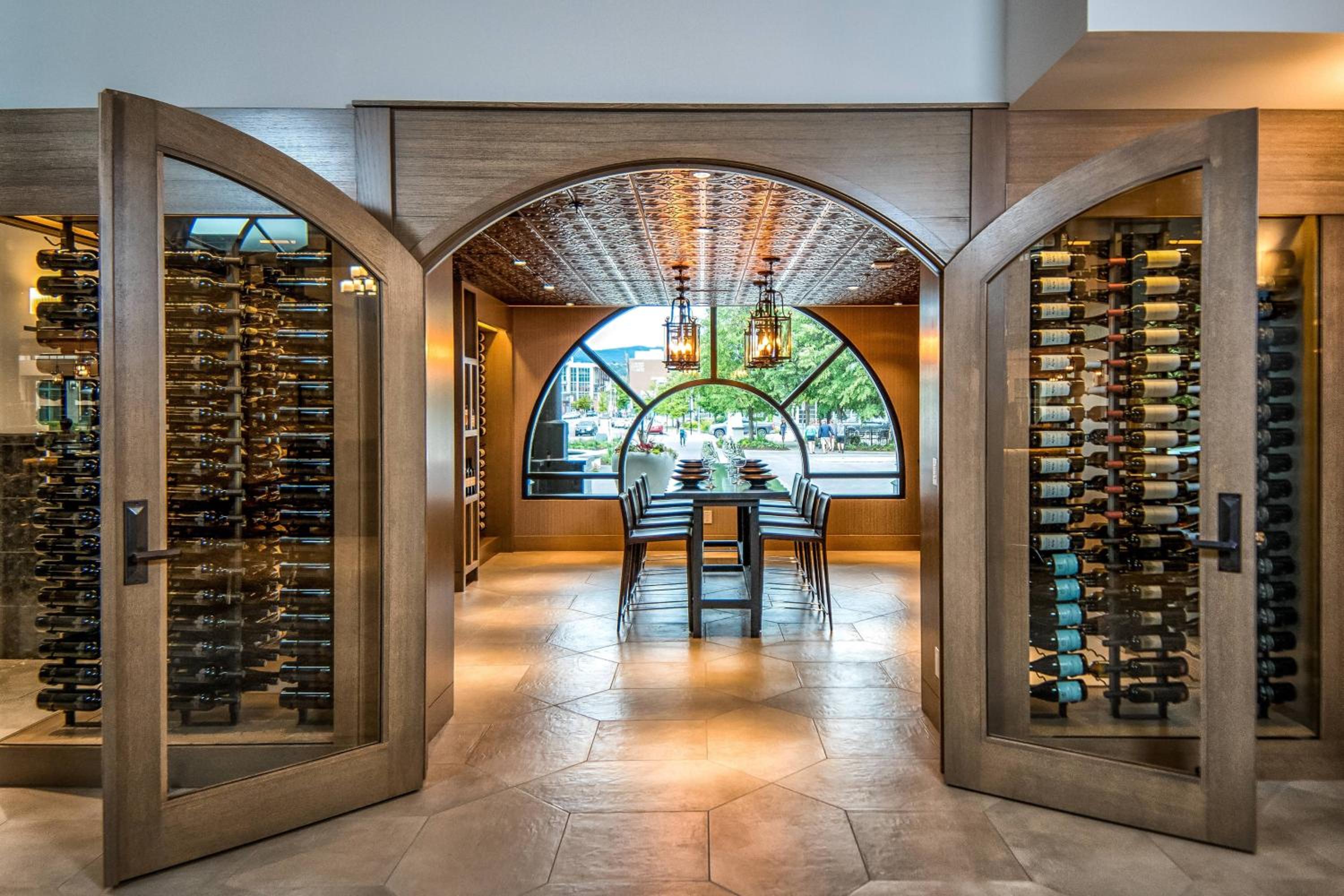 Delta Hotels by Marriott Grand Okanagan Resort, photo 32