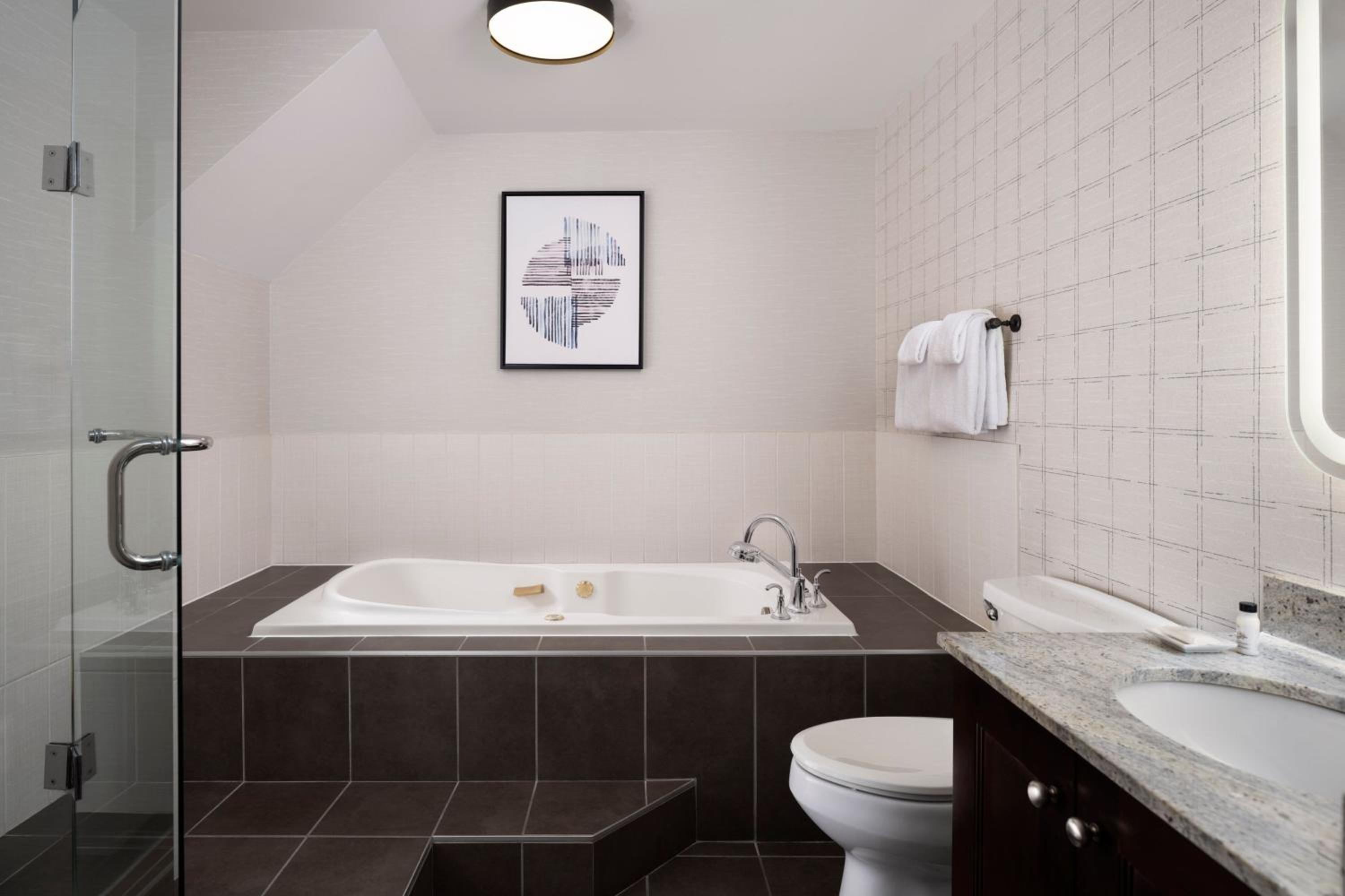 Delta Hotels by Marriott Grand Okanagan Resort, photo 39