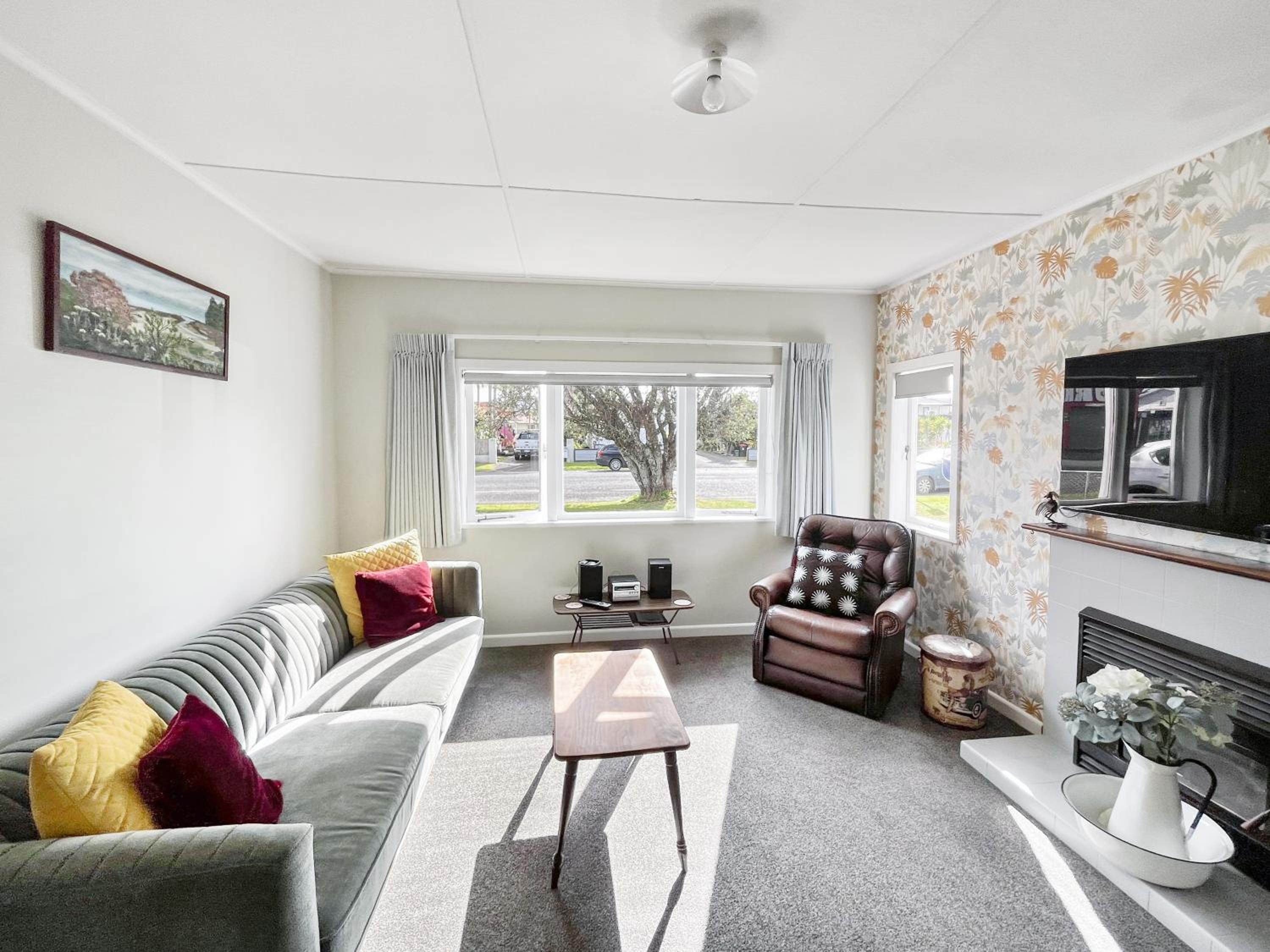 Whitianga Blue Bach - Location Location Location! view 3