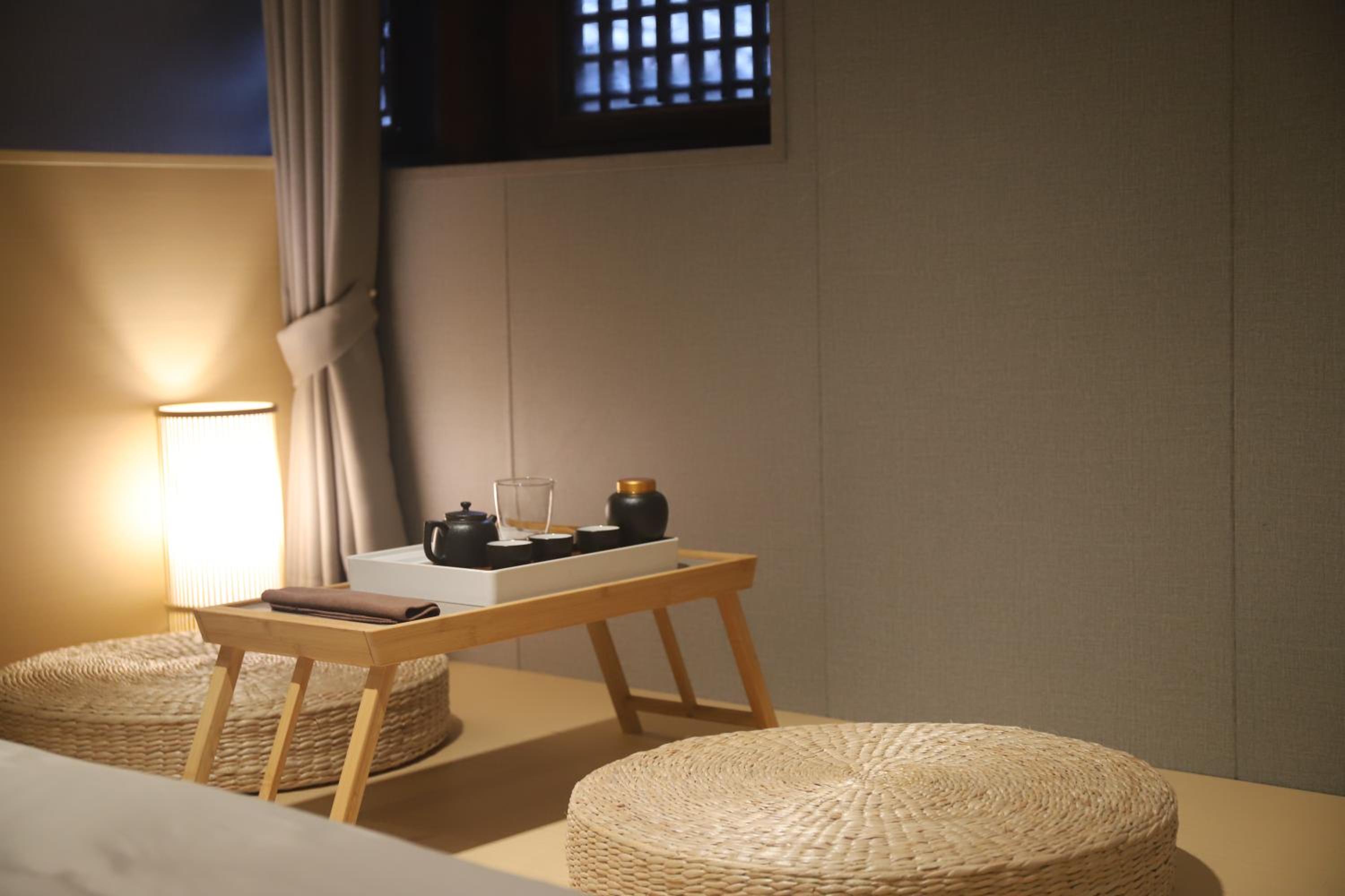 Quzhou Huangwai B&B
