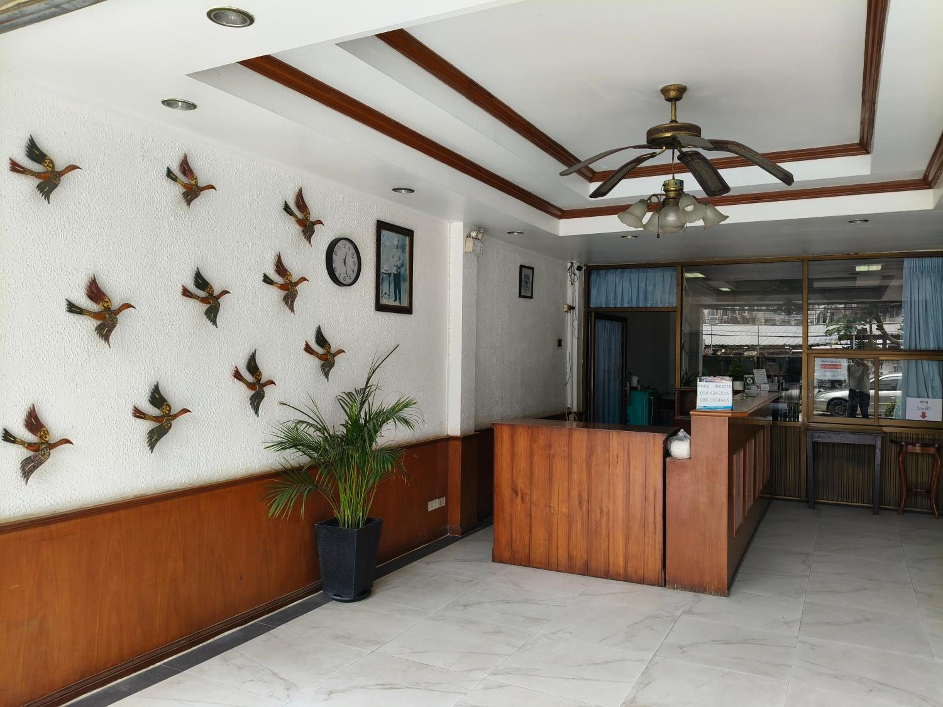 House Hotel Walking Street Pattaya view 4