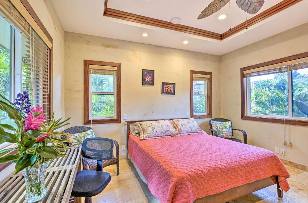 Beaches and Kona Town Ideal Location Gated view 5