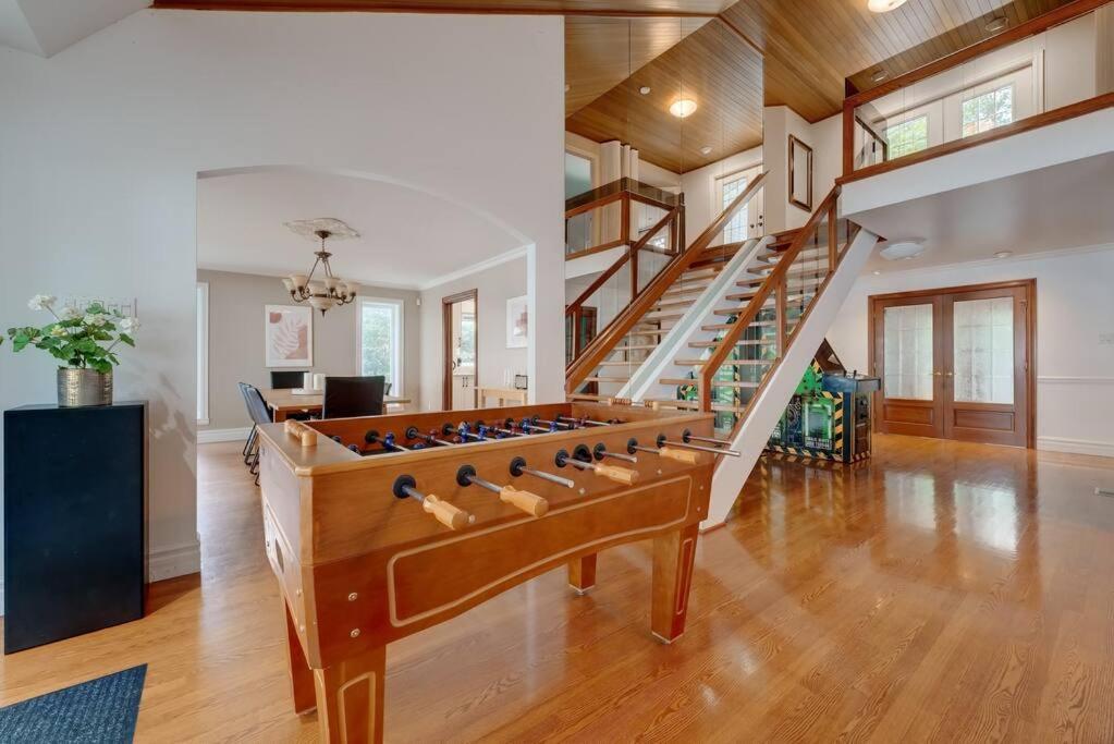 Spacious Lakefront Champlain lake with SPA