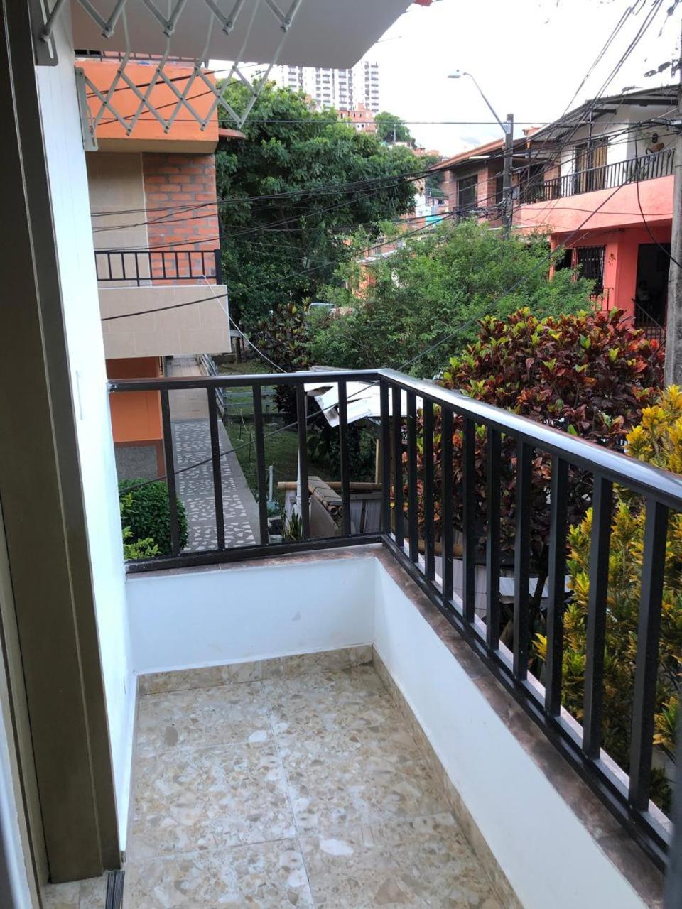 Complejo Semi-campestre cerca a Universidad San Buenaventura