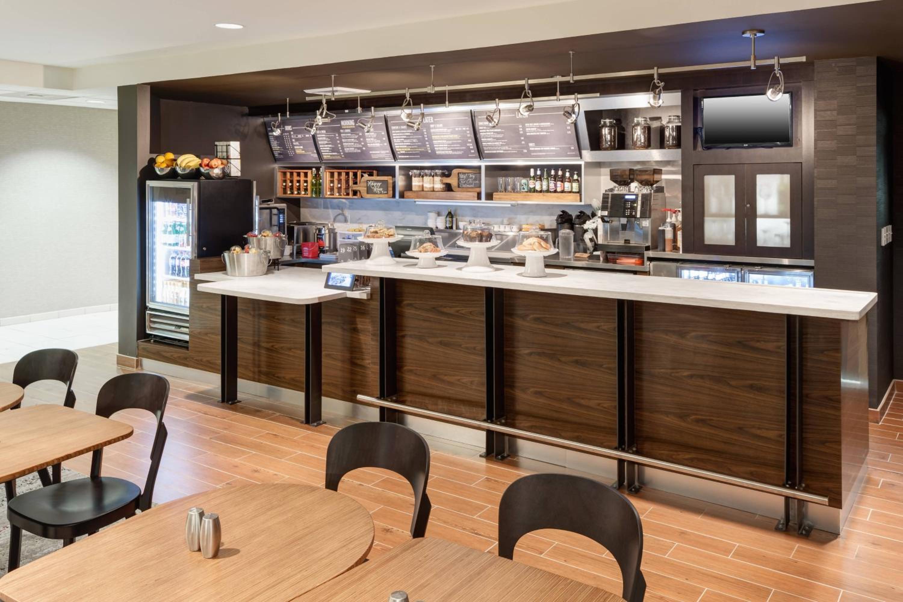 Hattiesburg Vacations - Courtyard by Marriott Hattiesburg - Property Image 11