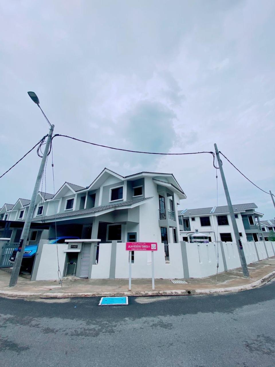 HELLOKITTY HOUSE- Unit 4 photo 2