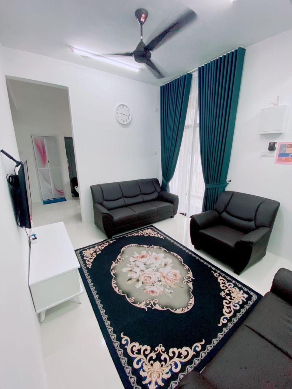 HELLOKITTY HOUSE- Unit 4 photo 3