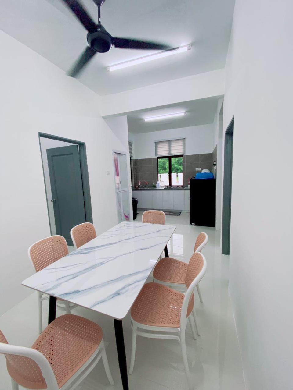 HELLOKITTY HOUSE- Unit 4 photo 5