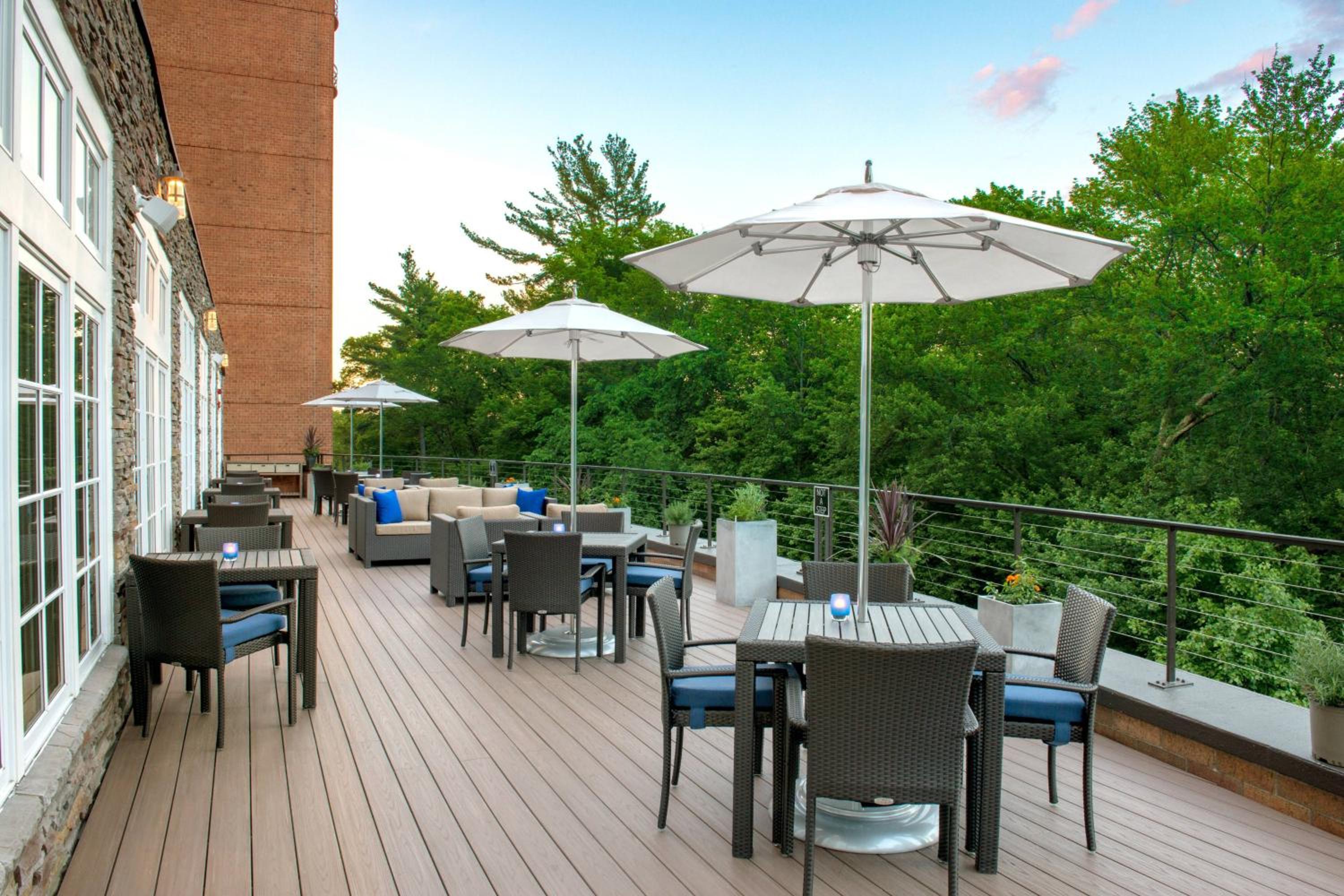 Burlington Vacations - Boston Marriott Burlington - Property Image 42