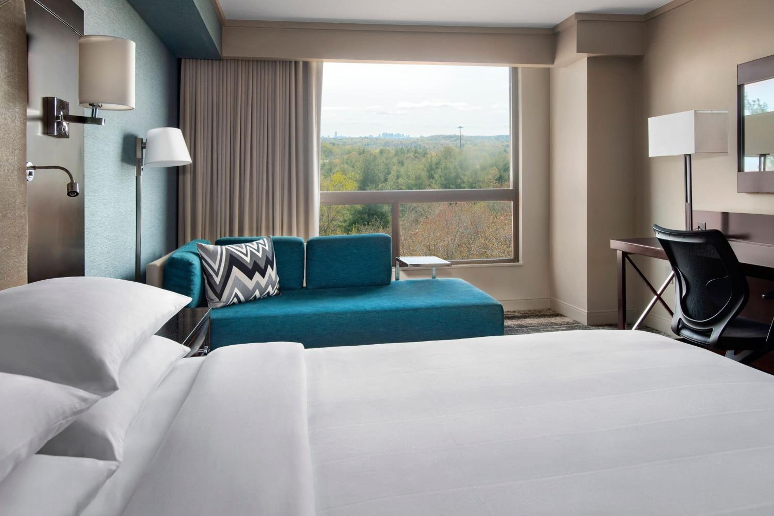 Burlington Vacations - Boston Marriott Burlington - Property Image 11