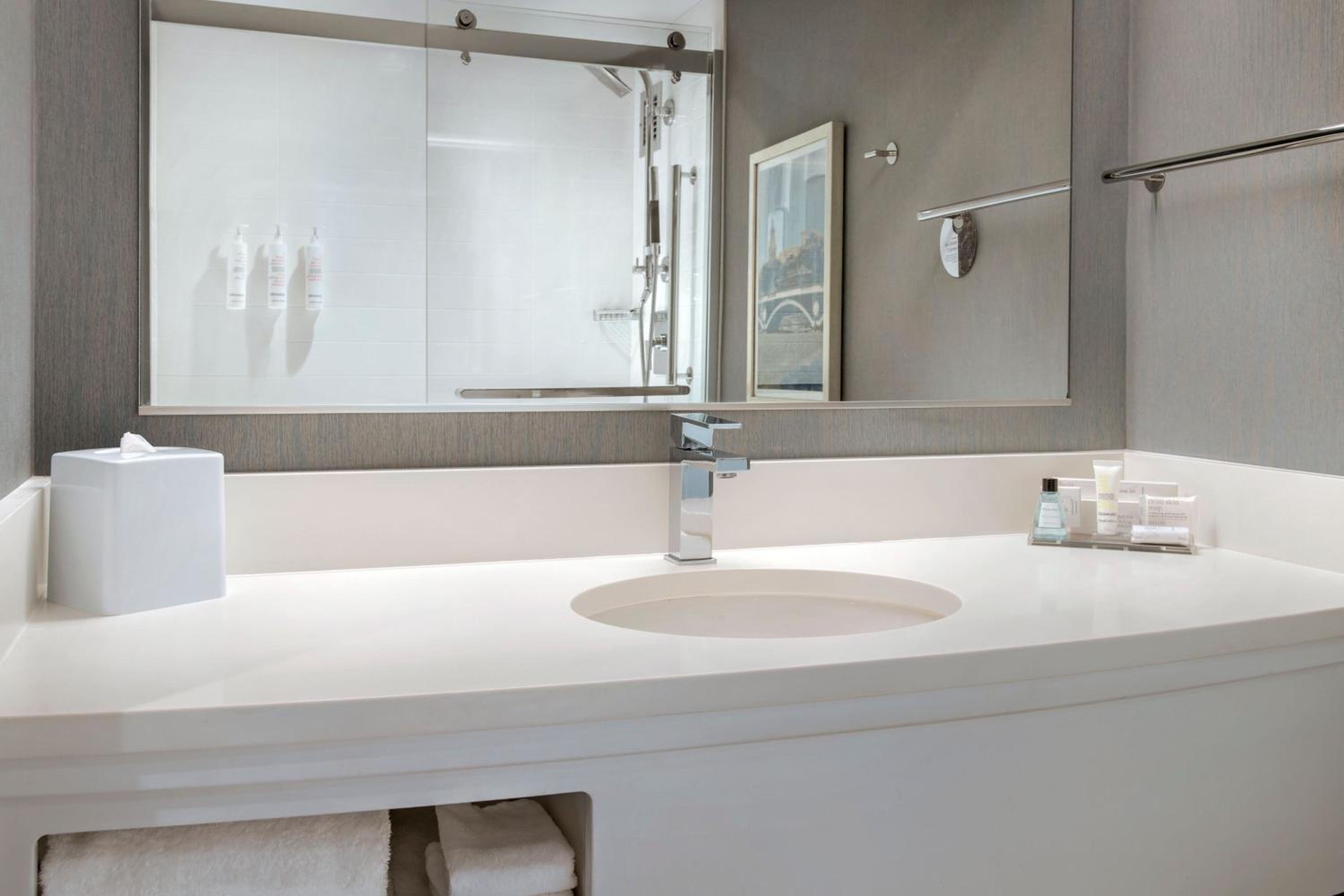 Burlington Vacations - Boston Marriott Burlington - Property Image 19
