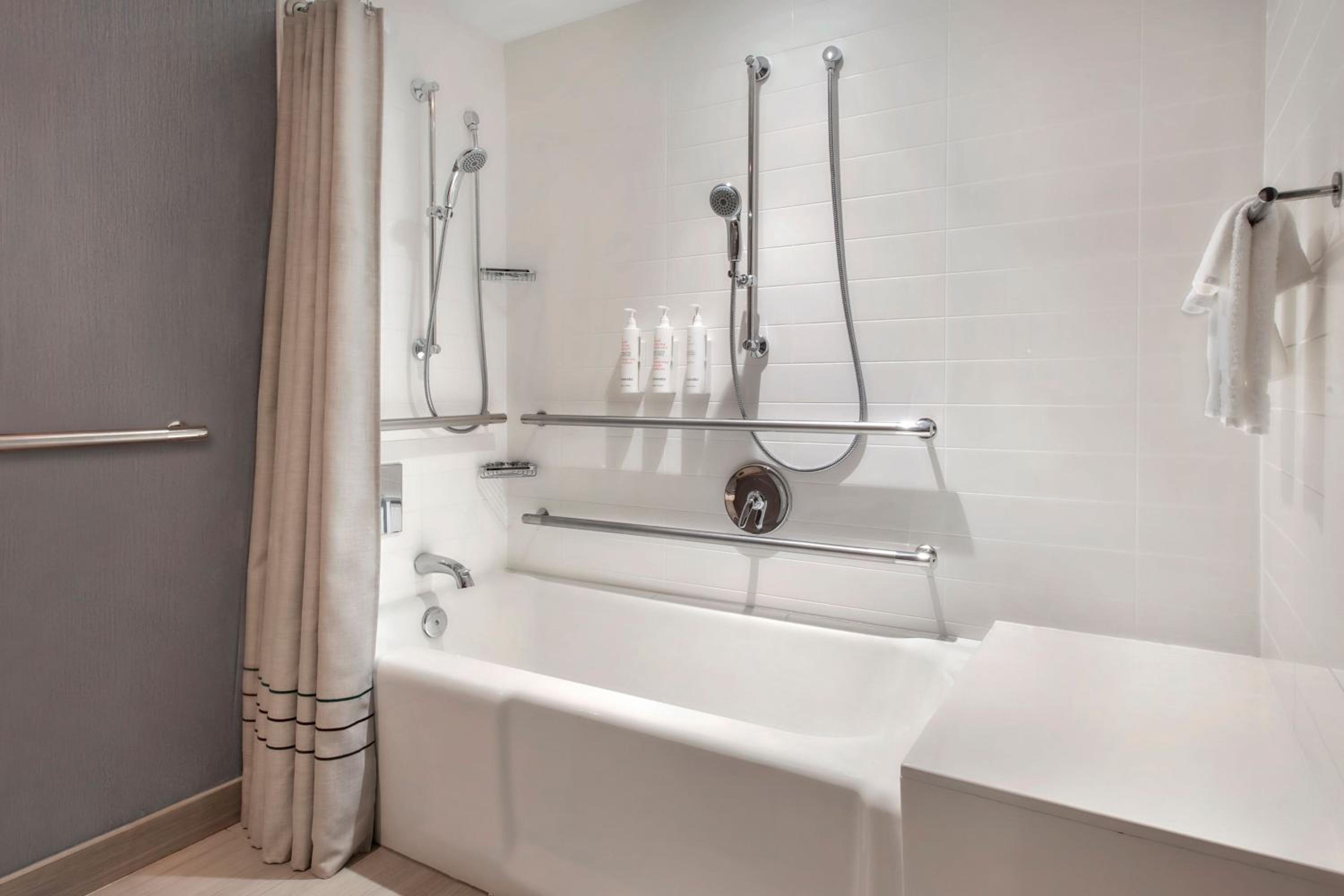 Burlington Vacations - Boston Marriott Burlington - Property Image 22