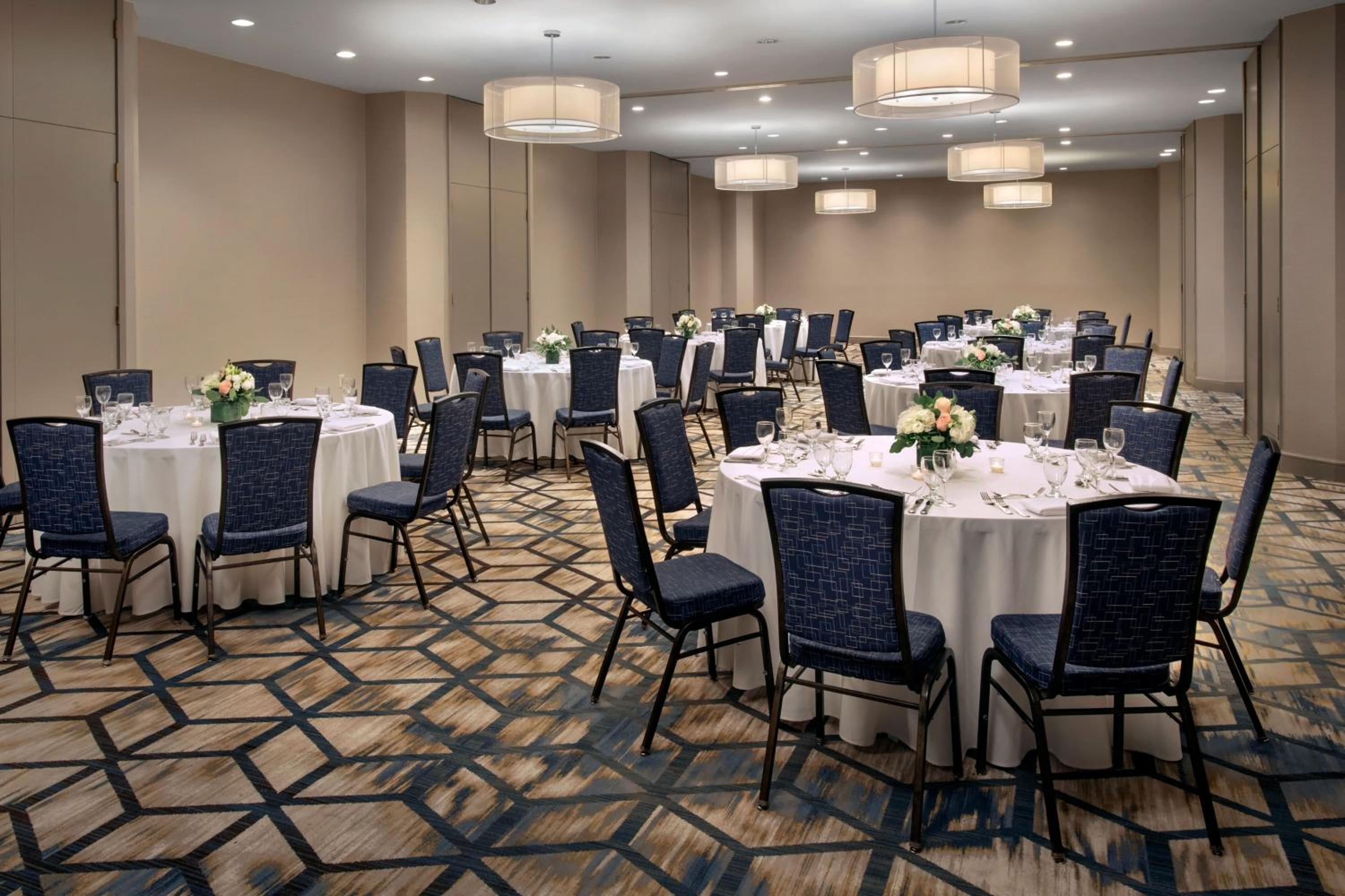 Burlington Vacations - Boston Marriott Burlington - Property Image 54