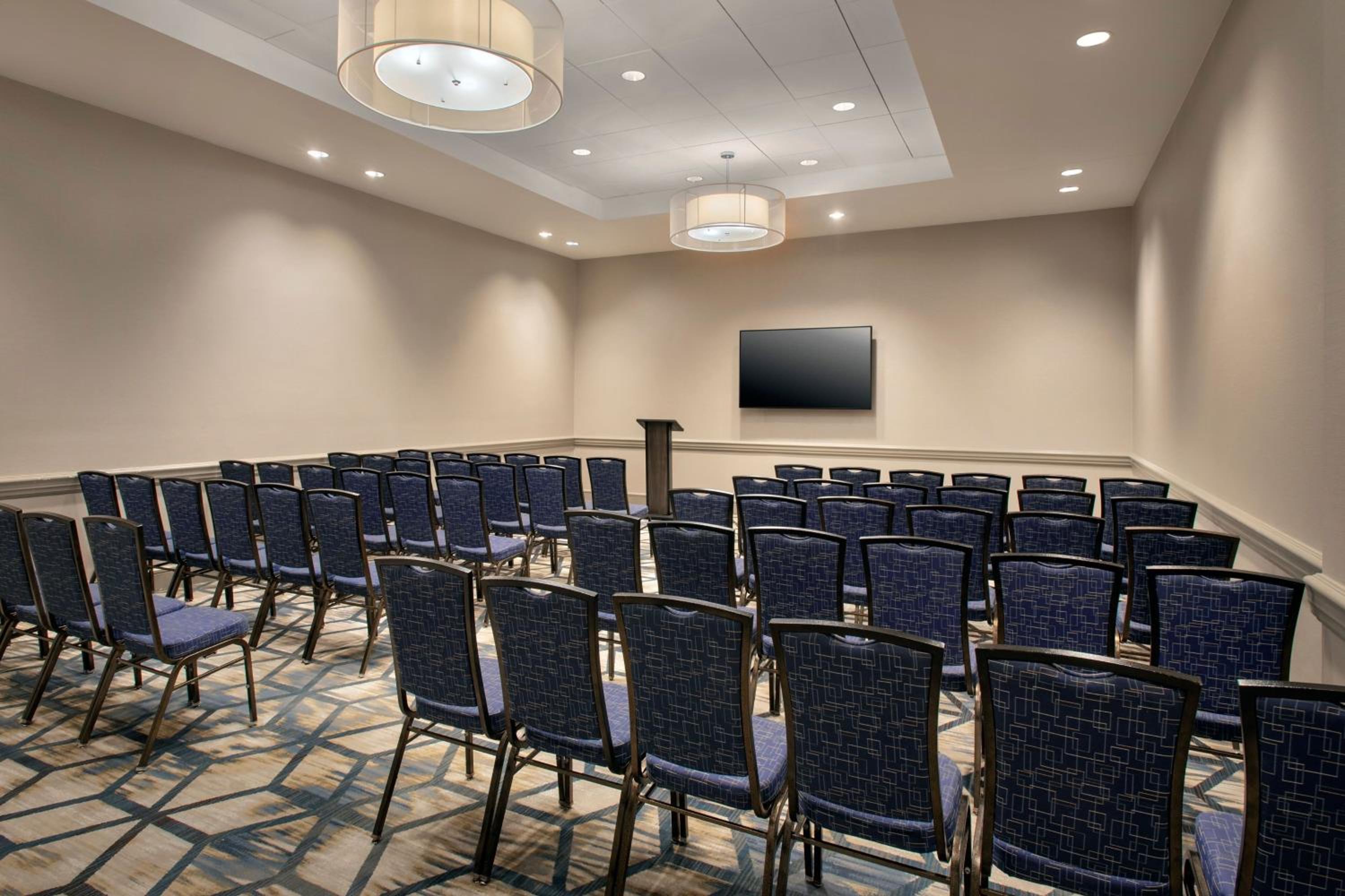 Burlington Vacations - Boston Marriott Burlington - Property Image 55