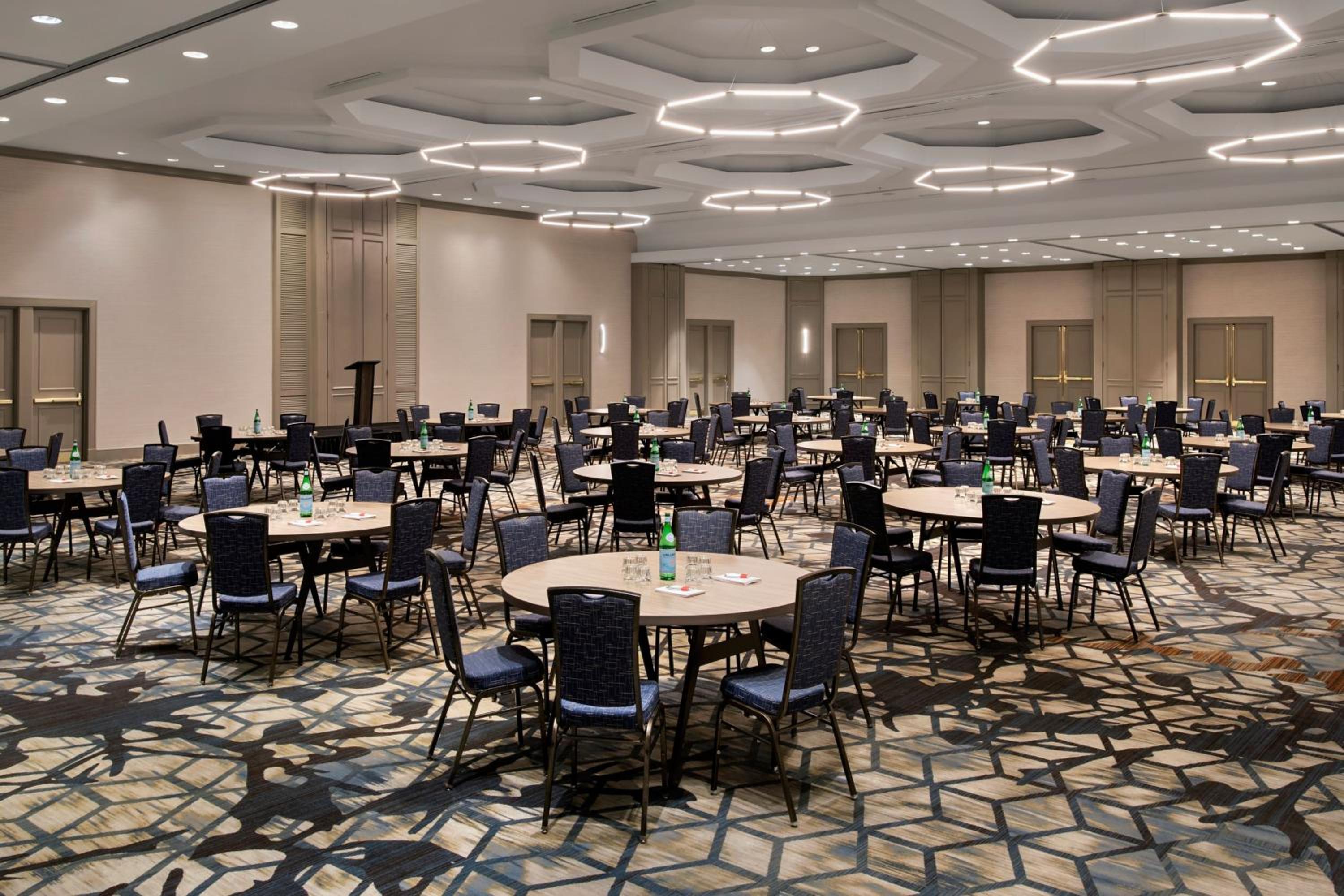 Burlington Vacations - Boston Marriott Burlington - Property Image 52