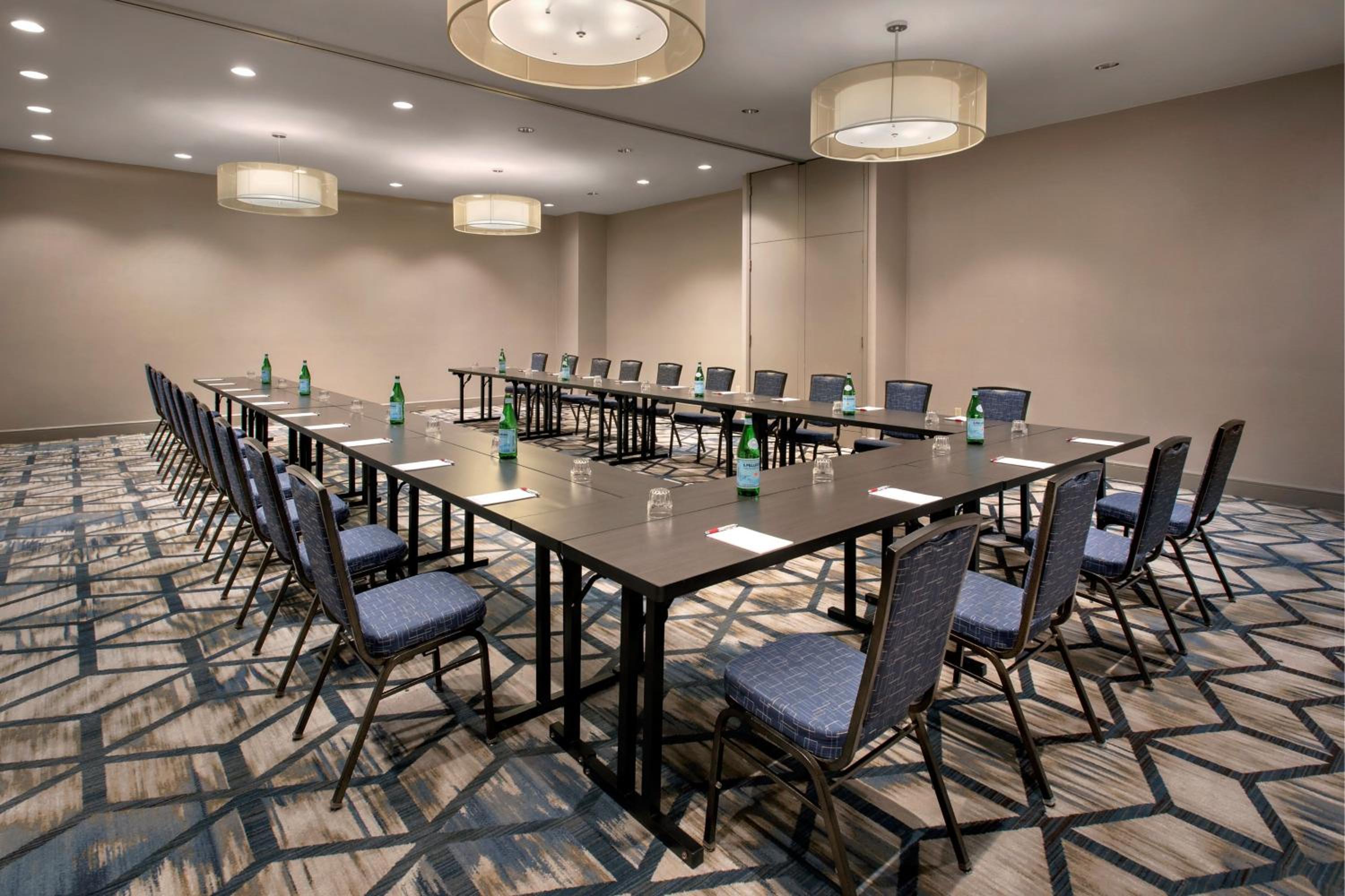 Burlington Vacations - Boston Marriott Burlington - Property Image 15