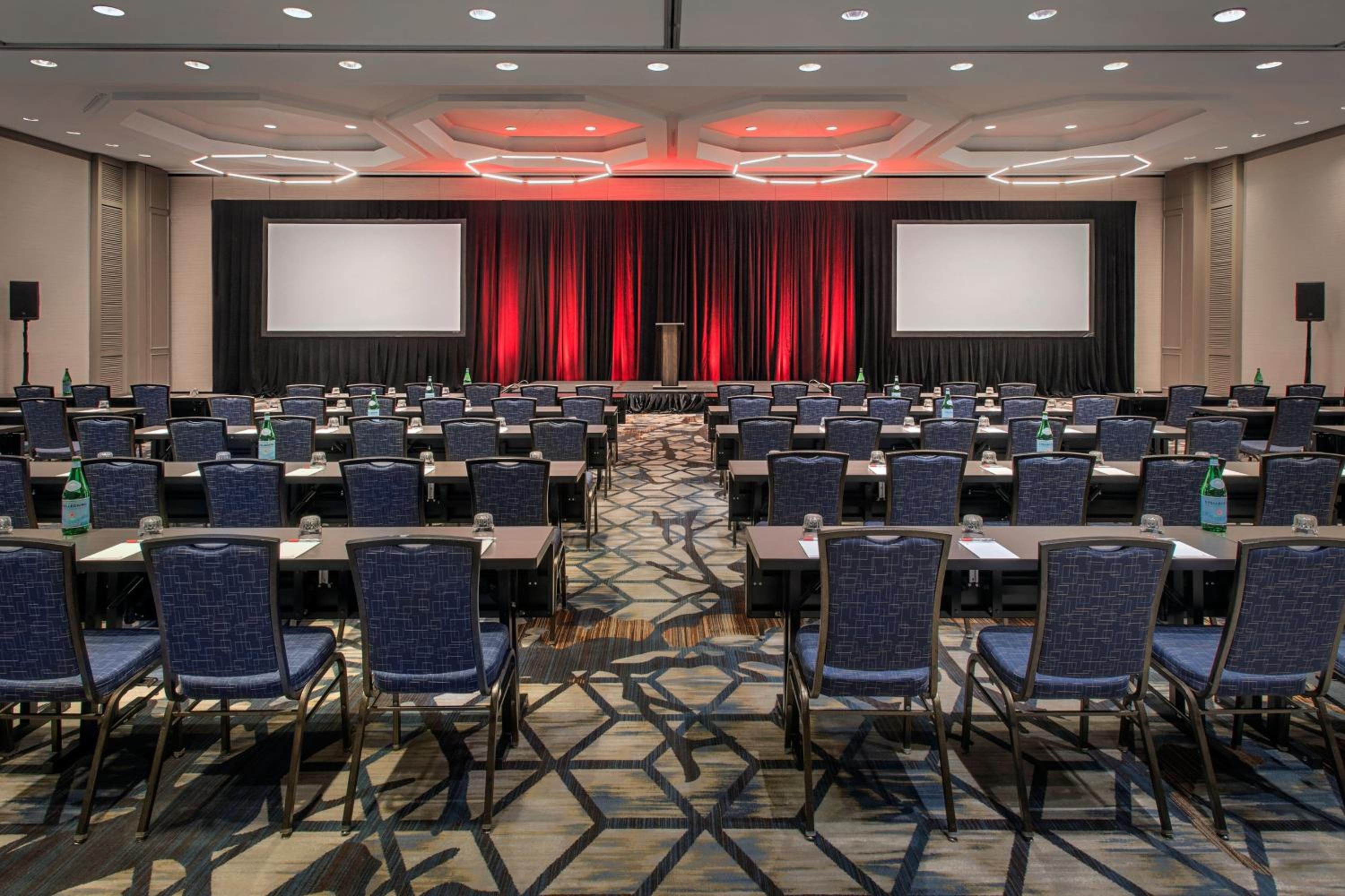 Burlington Vacations - Boston Marriott Burlington - Property Image 2