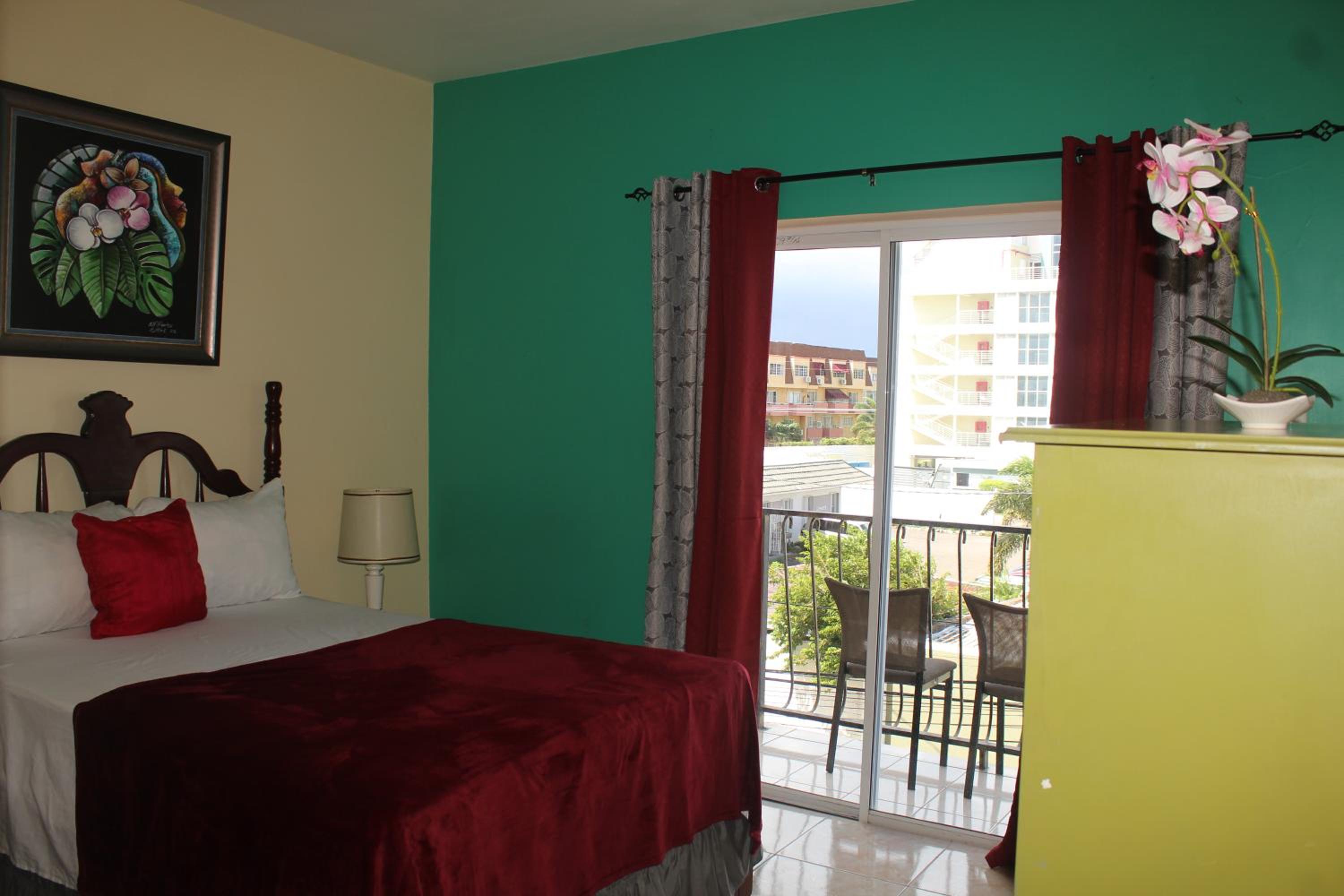 Serenity at Kensington New Kingston