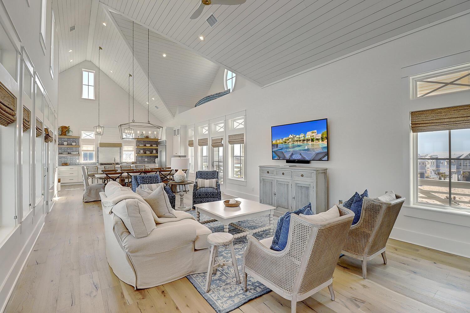 The Lighthouse 328 COA view 3