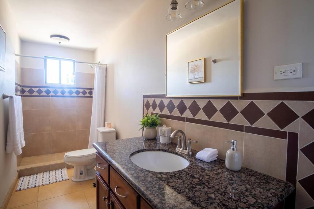 NEW Beautiful Home at Valle with Jacuzzi & BBQ