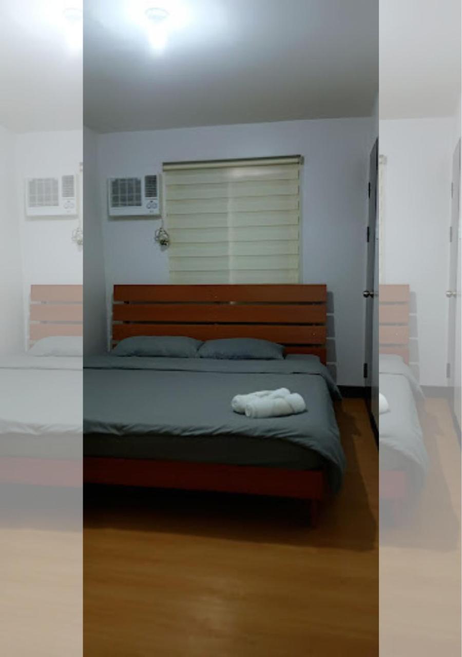 2-Bedroom Condo in Imus Cavite with UNLI WIFI, 50" TV, Netflix, Family Computer, Pool view 5