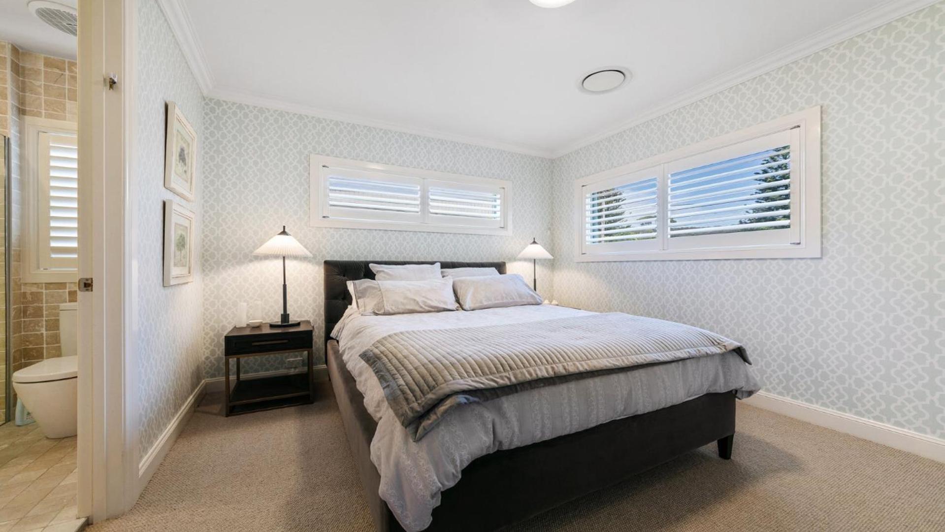 PIHI Beachfront , Pearl Beach, 5beds, 5 bathrooms